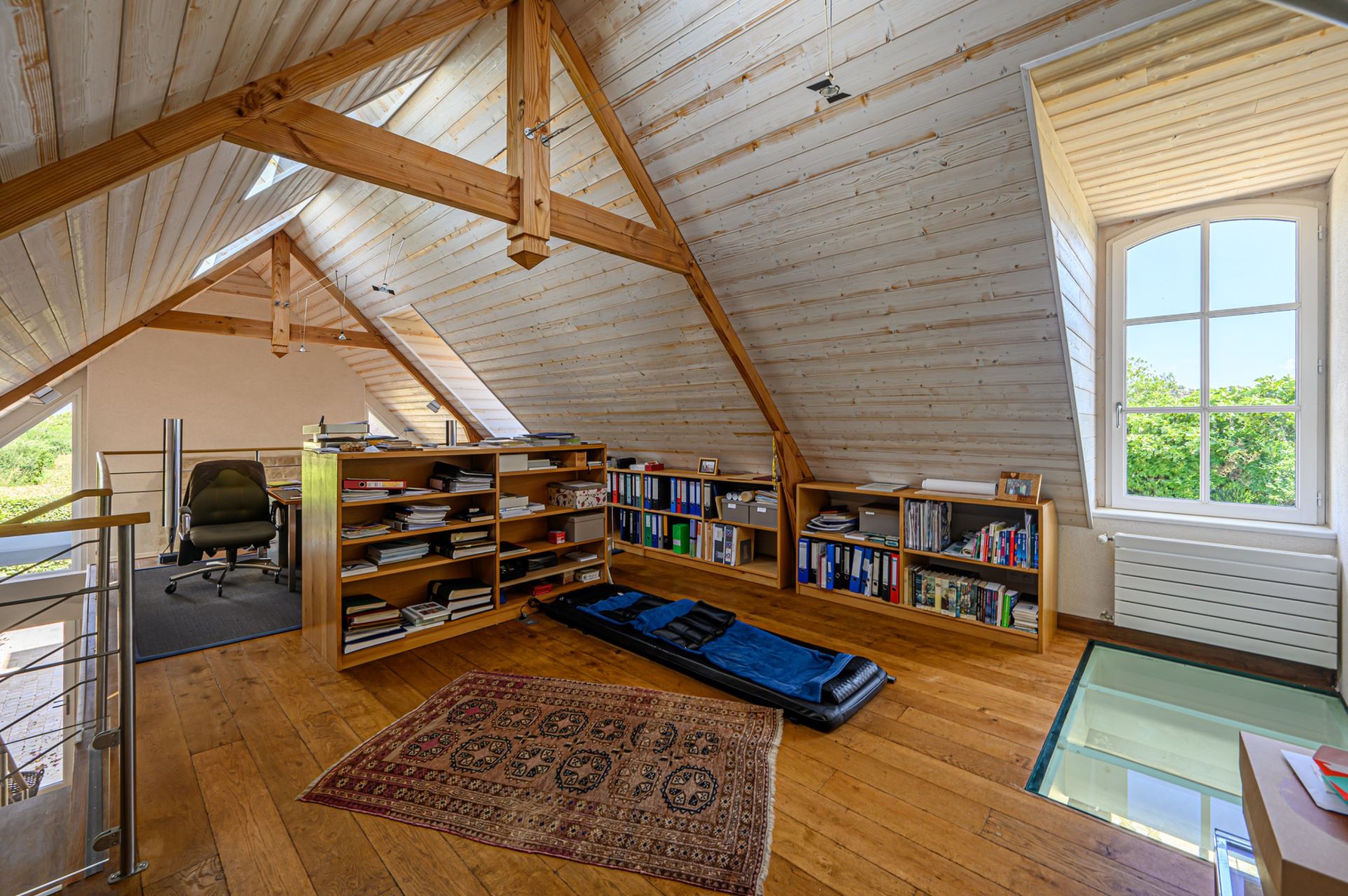 luxury house 9 Rooms for sale on PLONEOUR LANVERN (29720)