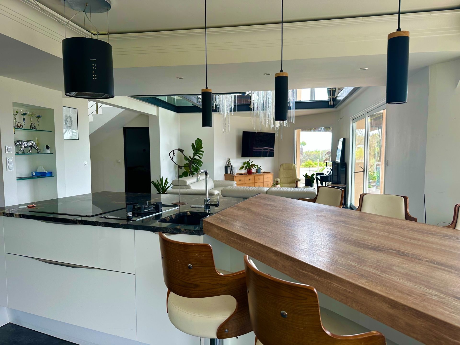 luxury villa 10 Rooms for sale on LOGUIVY DE LA MER (22620)