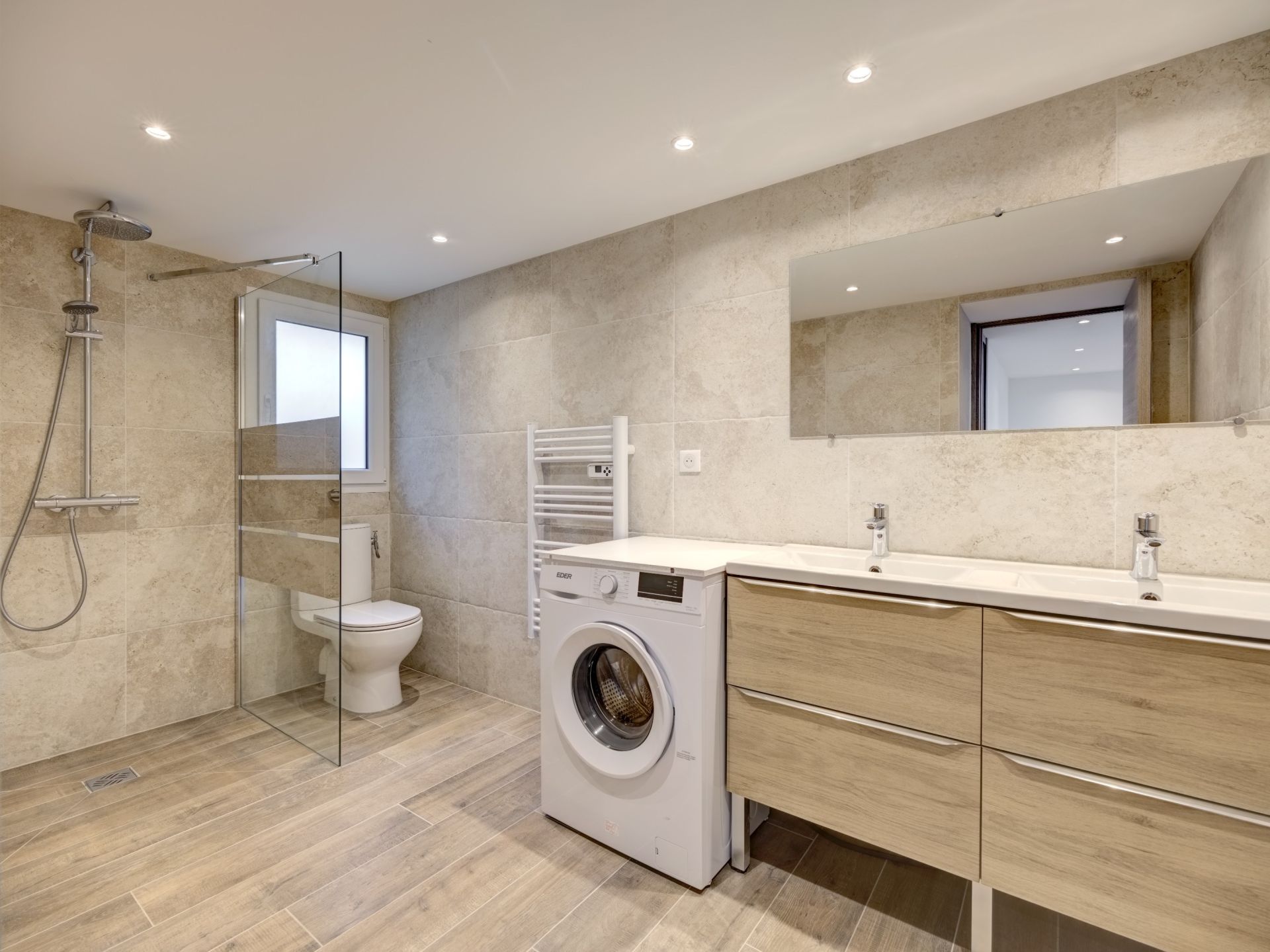 luxury villa 6 Rooms for sale on CANNES (06400)