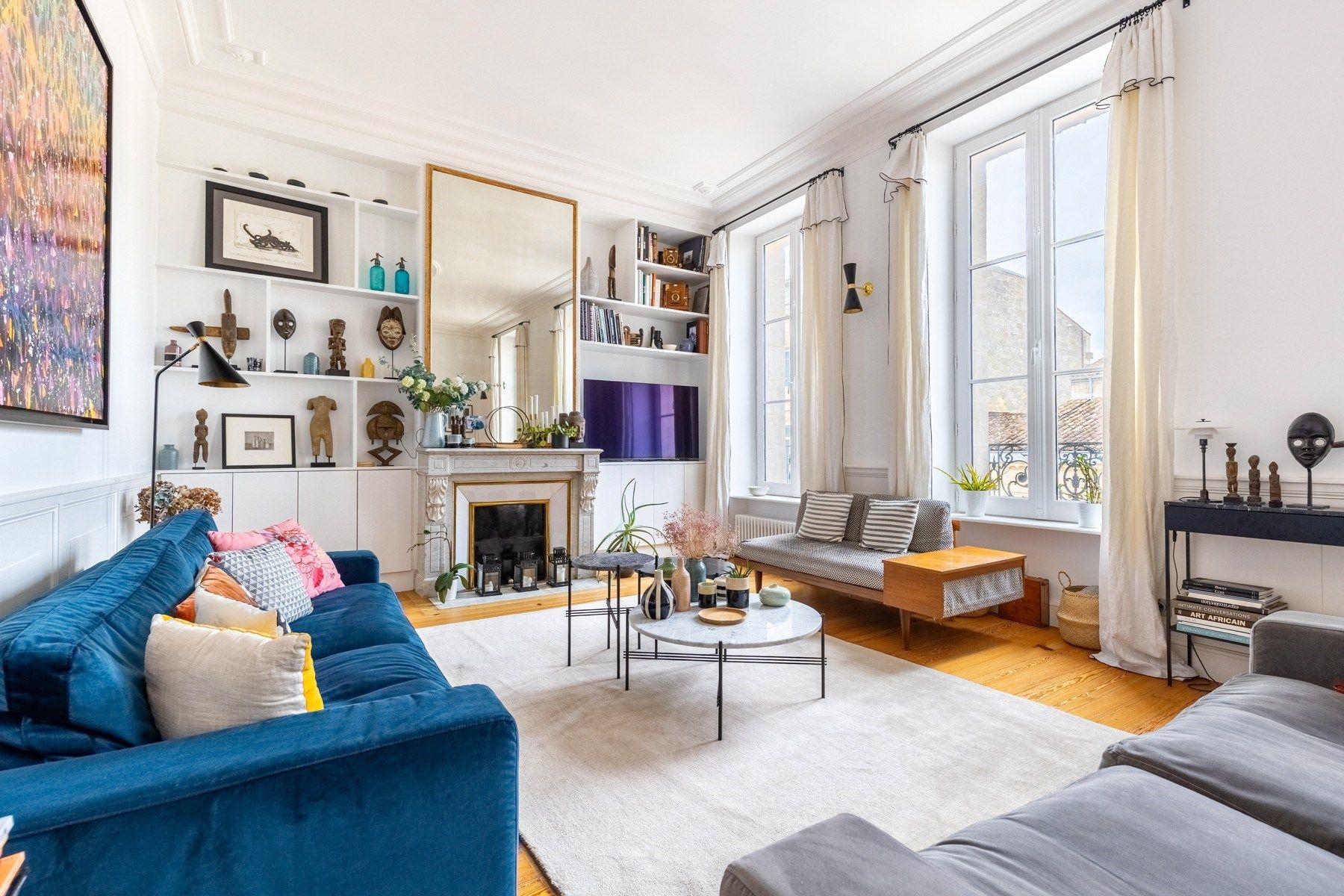 luxury apartment 6 Rooms for sale on BORDEAUX (33000)
