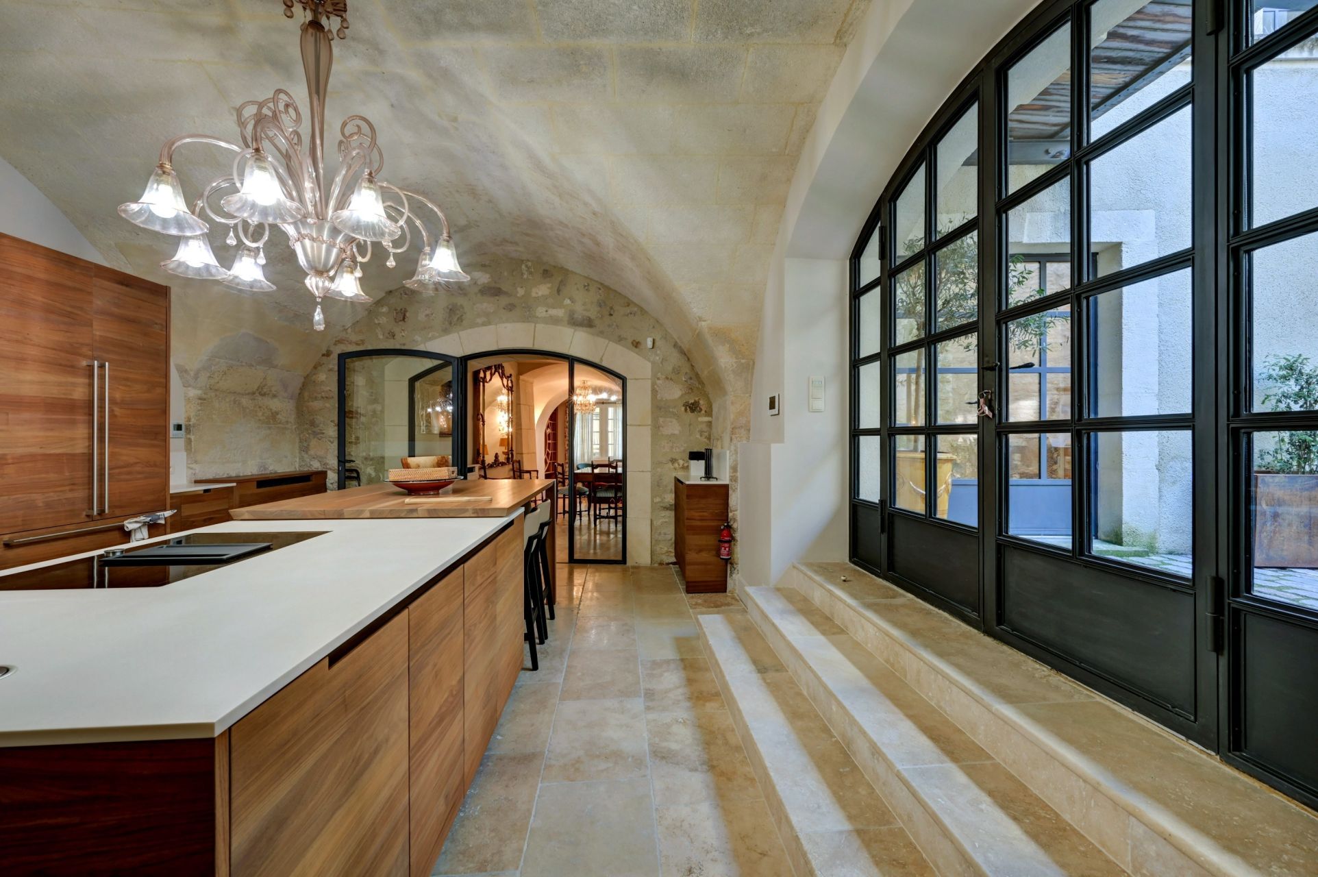 luxury house 8 Rooms for sale on ST REMY DE PROVENCE (13210)
