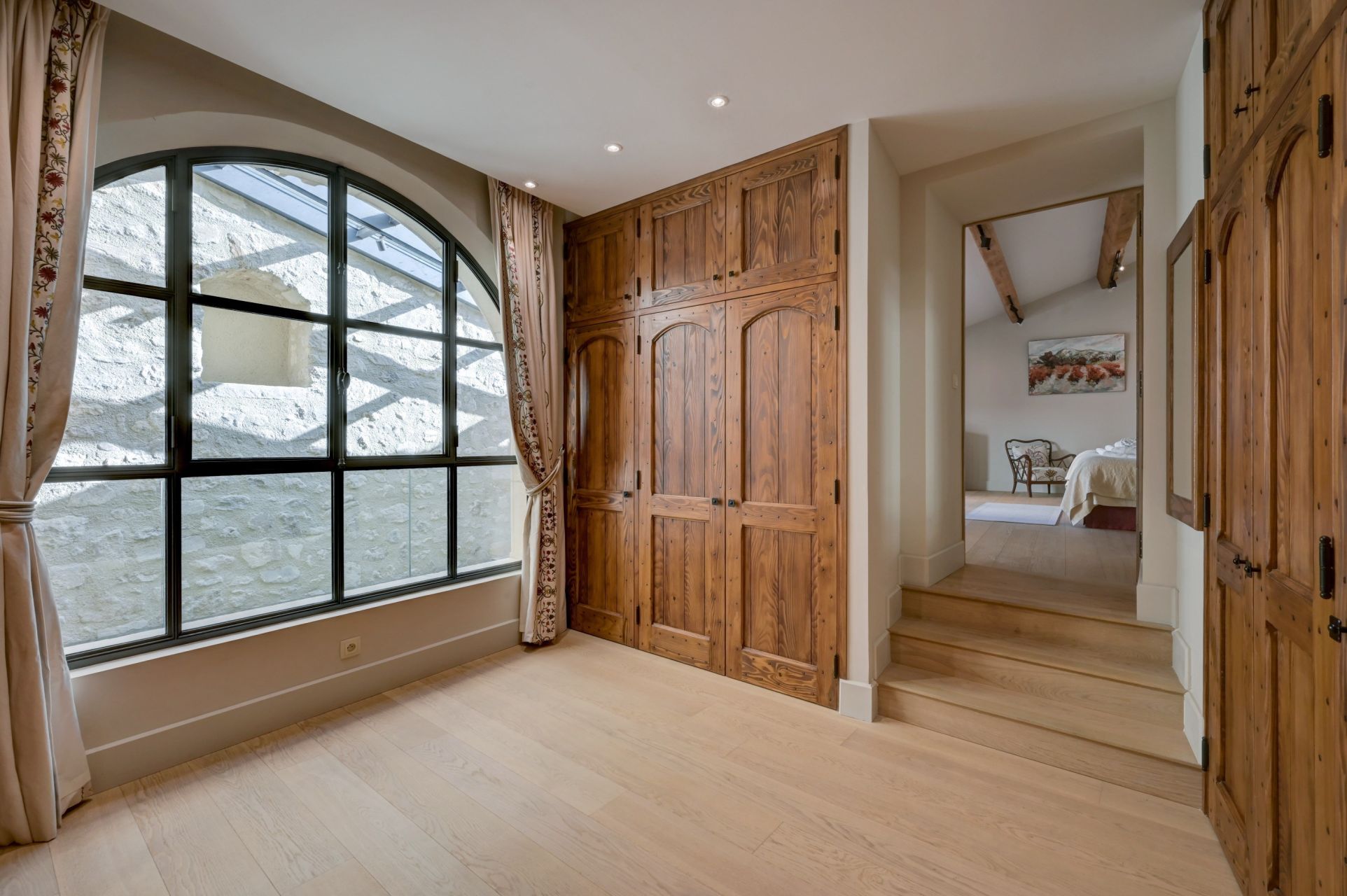 luxury house 8 Rooms for sale on ST REMY DE PROVENCE (13210)