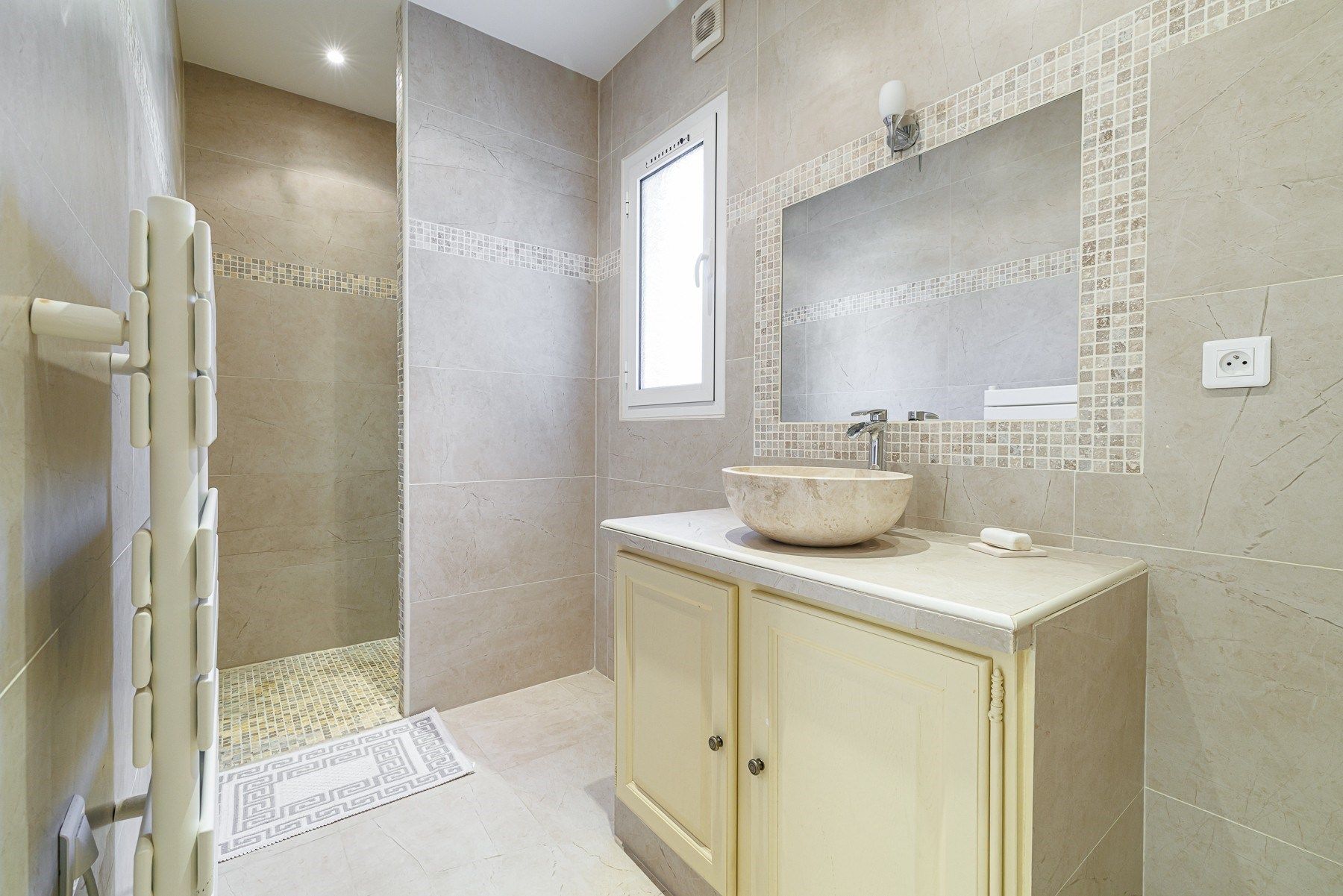 villa de luxe 7 Pièces en vente sur CAGNES SUR MER (06800)