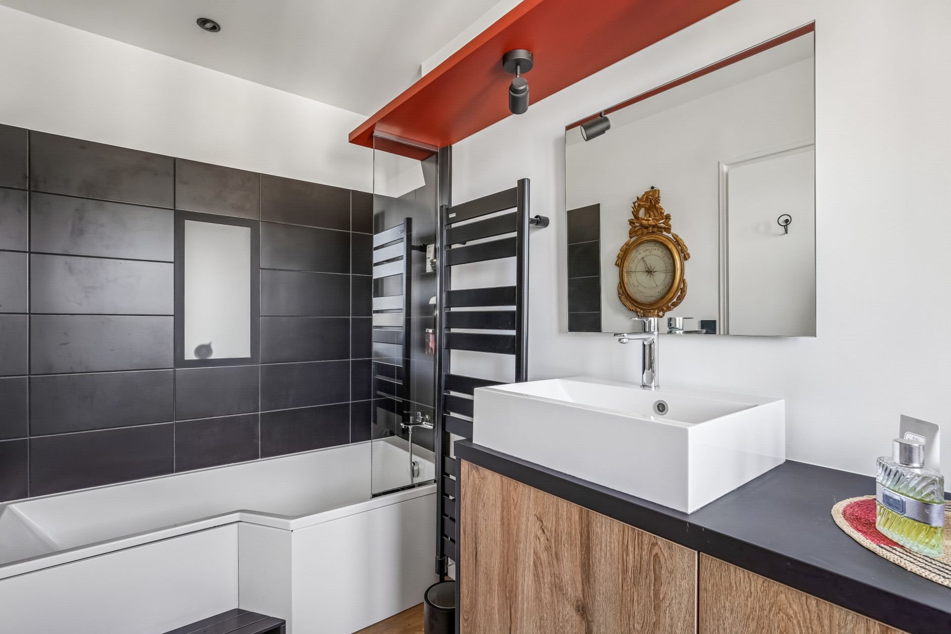luxury apartment 2 Rooms for sale on NEUILLY SUR SEINE (92200)