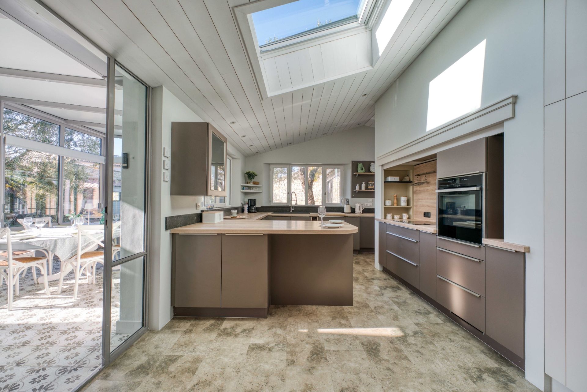 luxury house 10 Rooms for sale on LE BOIS PLAGE EN RE (17580)