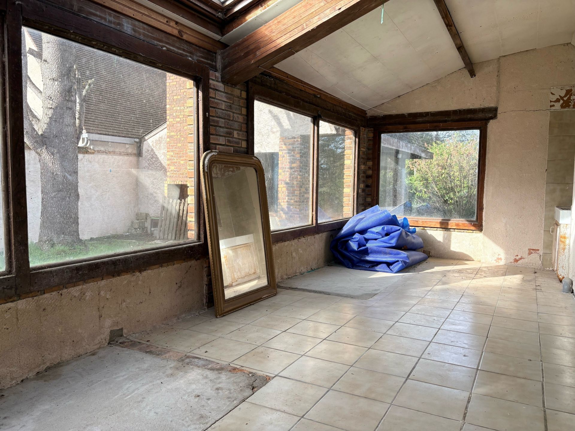 luxury house 8 Rooms for sale on CHAINGY (45380)