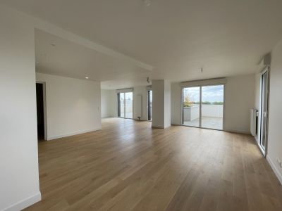 Vente Appartement de luxe Mont-Saint-Aignan 5&nbsp;Pièces 110&nbsp;m²