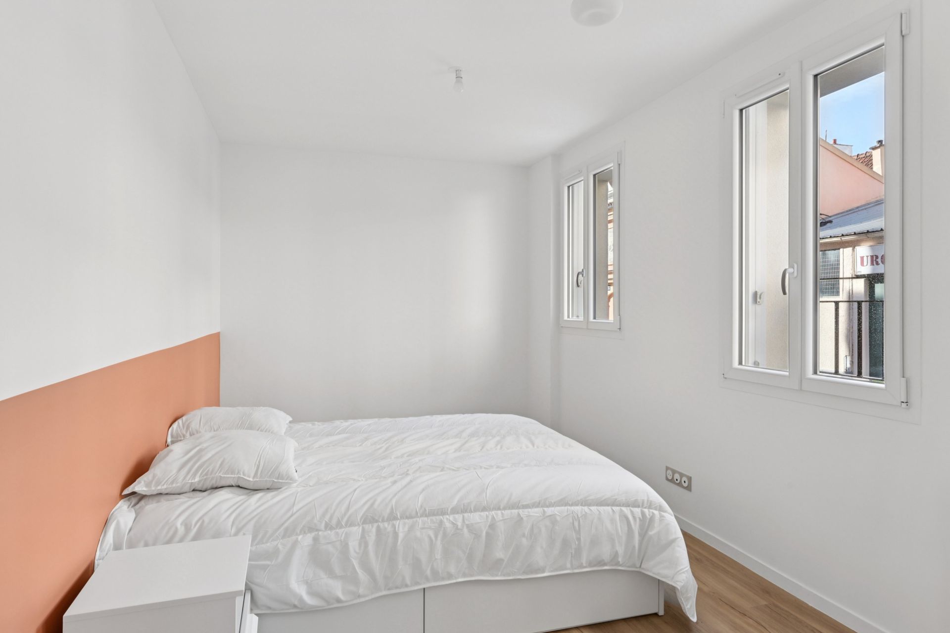 luxury apartment 2 Rooms for sale on PUTEAUX (92800)