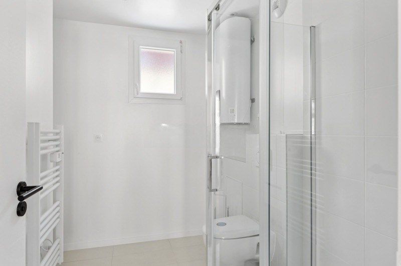 luxury apartment 2 Rooms for sale on PUTEAUX (92800)