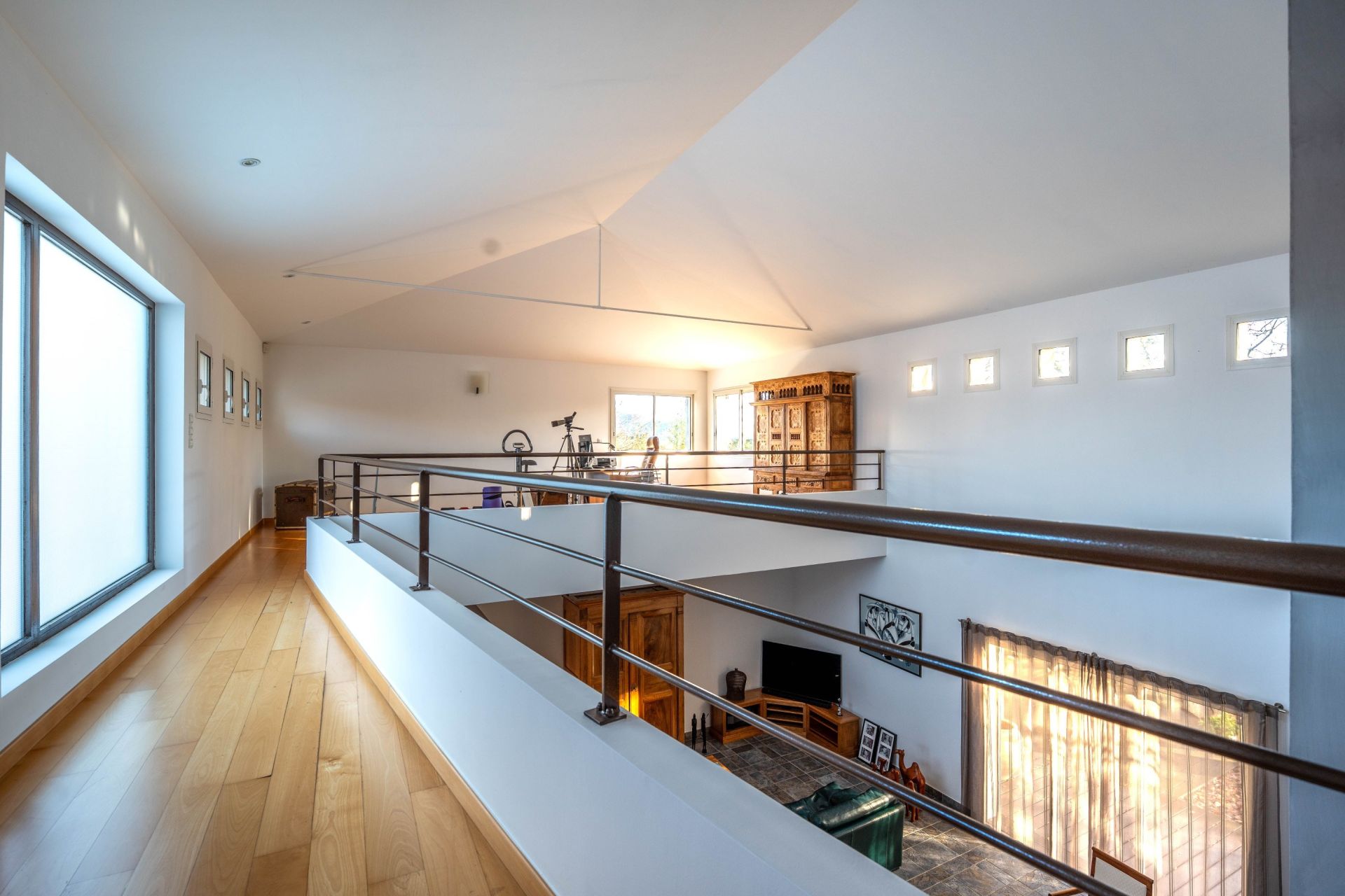 luxury house 7 Rooms for sale on ST MARTIN DE LONDRES (34380)