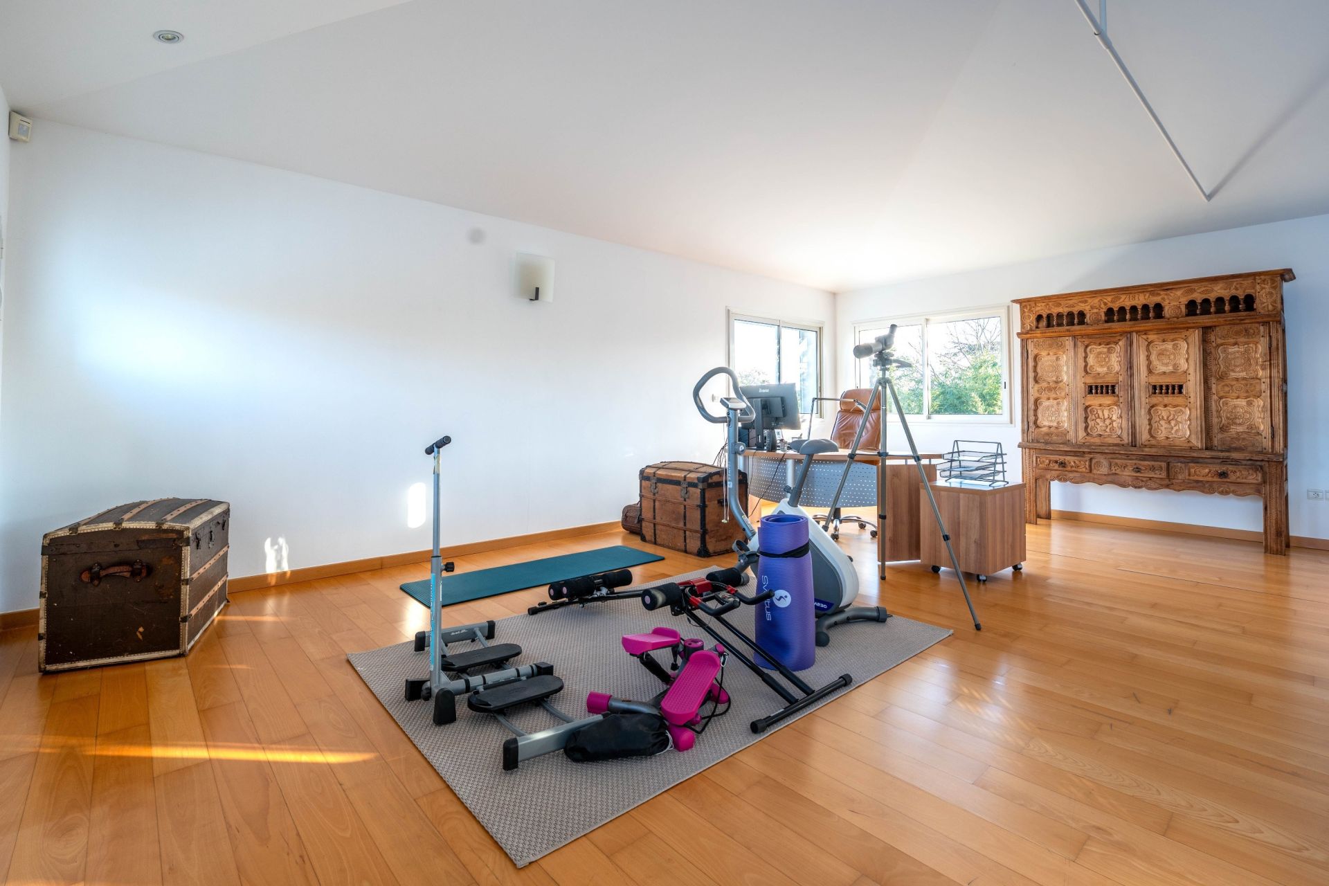 luxury house 7 Rooms for sale on ST MARTIN DE LONDRES (34380)