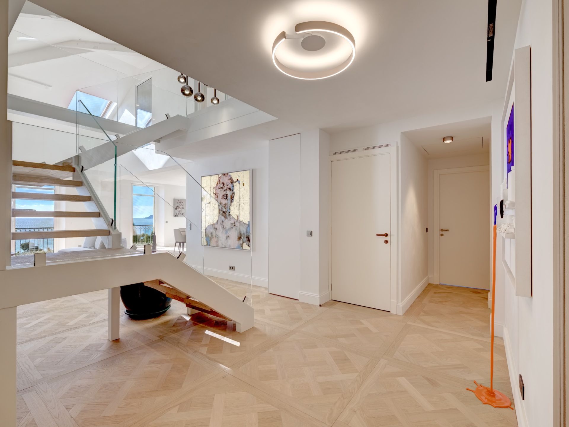 luxury loft 5 Rooms for sale on CANNES (06400)
