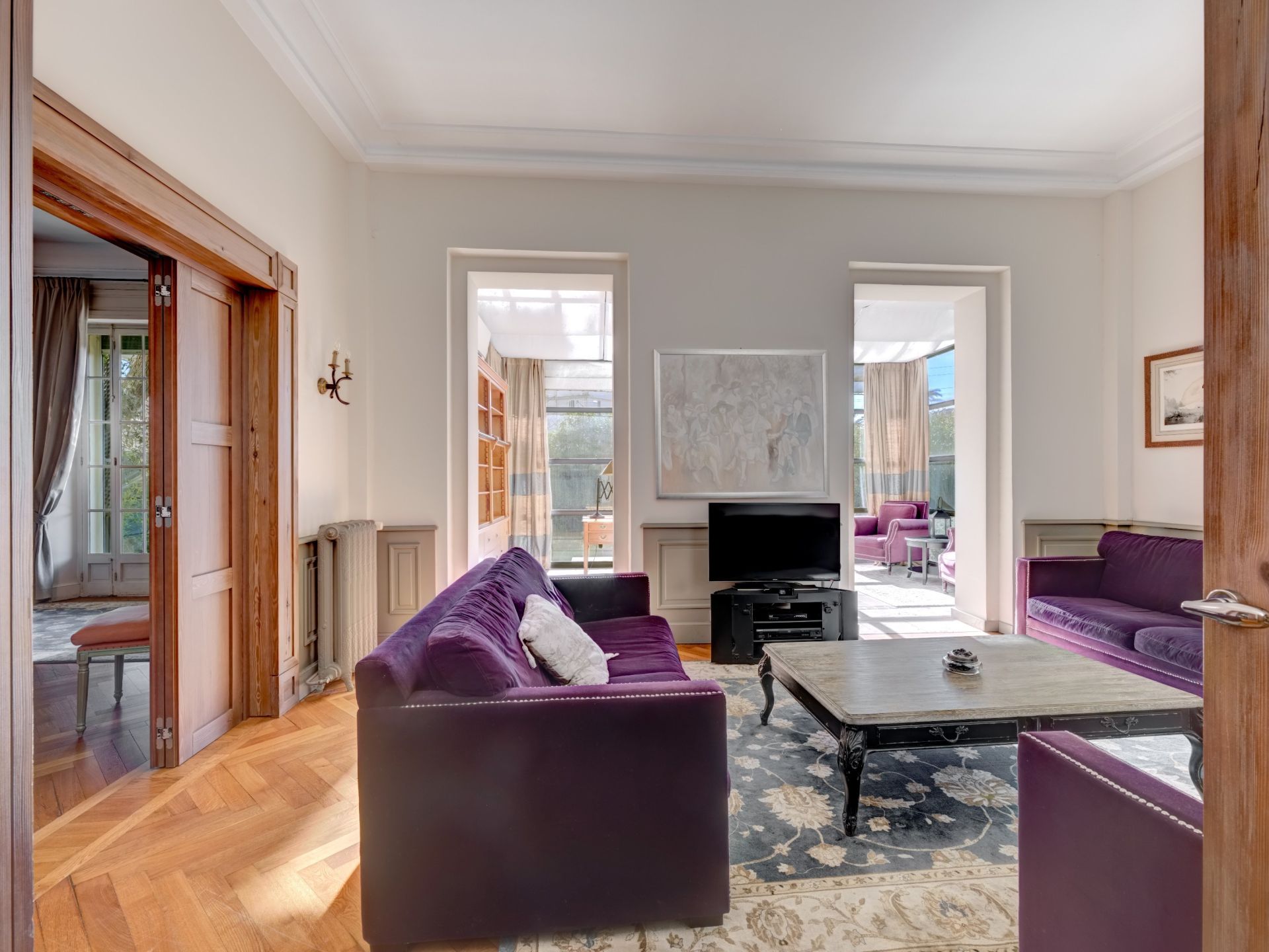 mansion 7 Rooms for sale on CANNES (06400)
