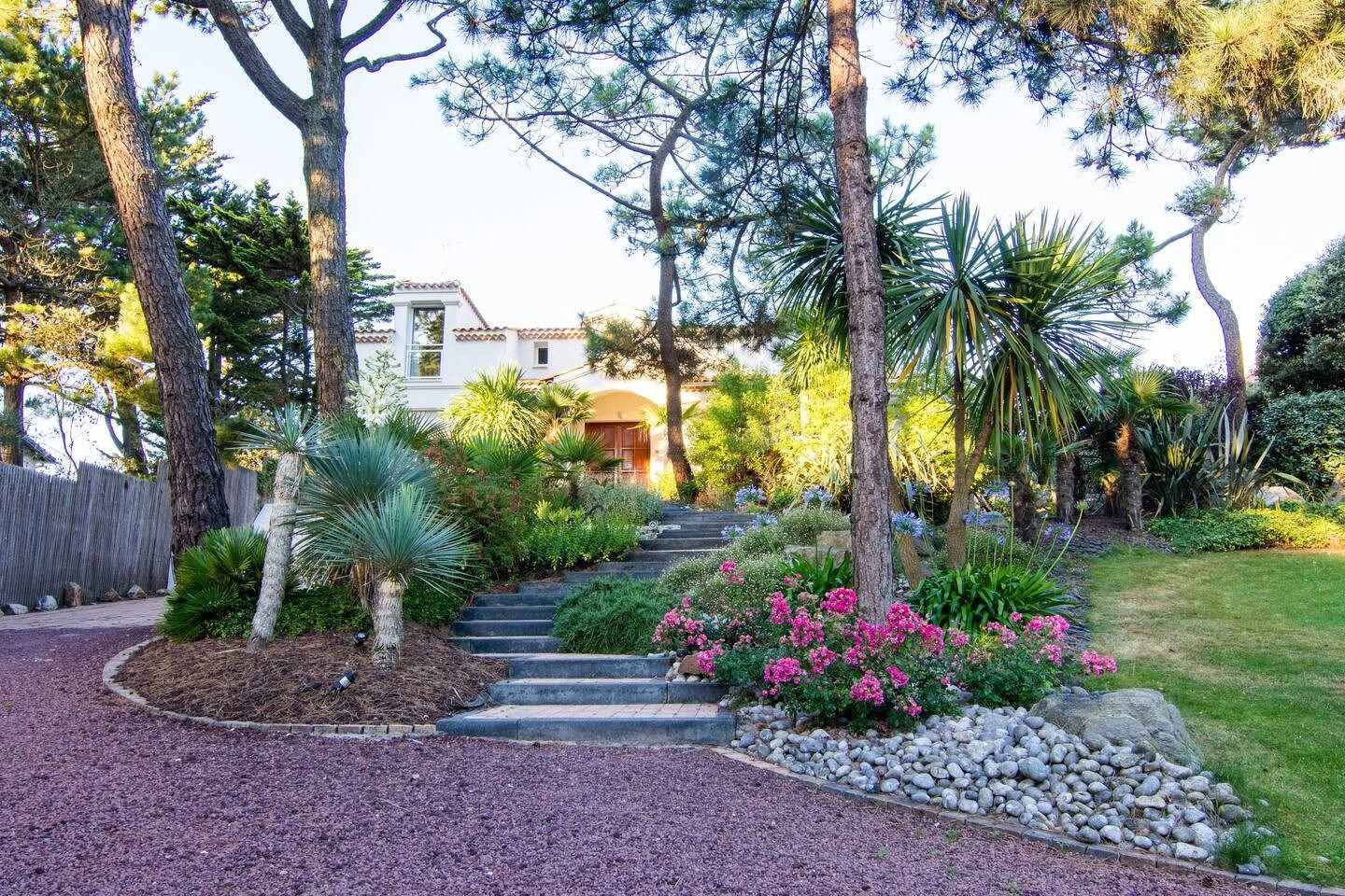 villa de luxe 8 Pièces en location saisonnière sur PORNICHET (44380)