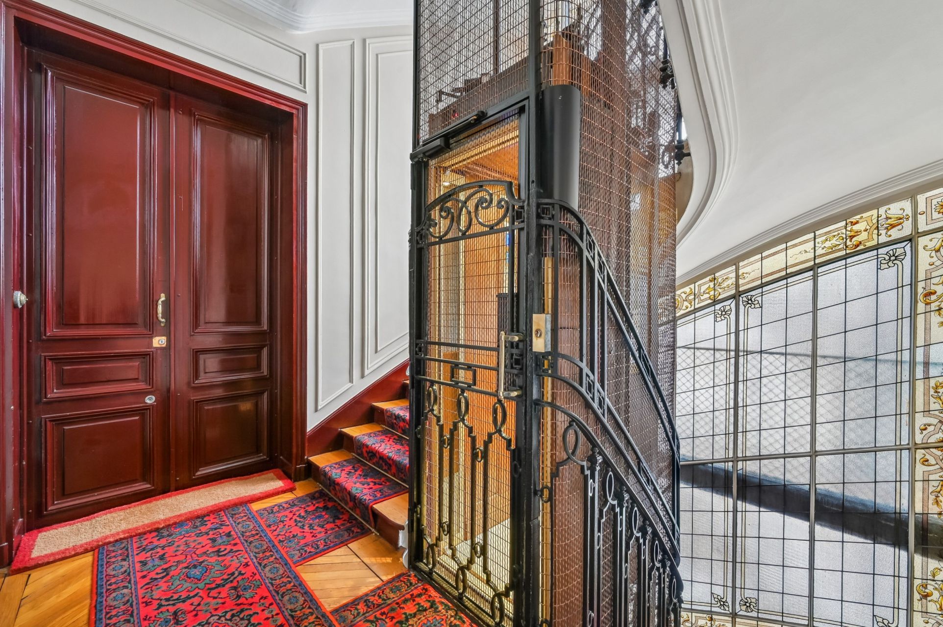 luxury apartment 5 Rooms for sale on PARIS (75016)