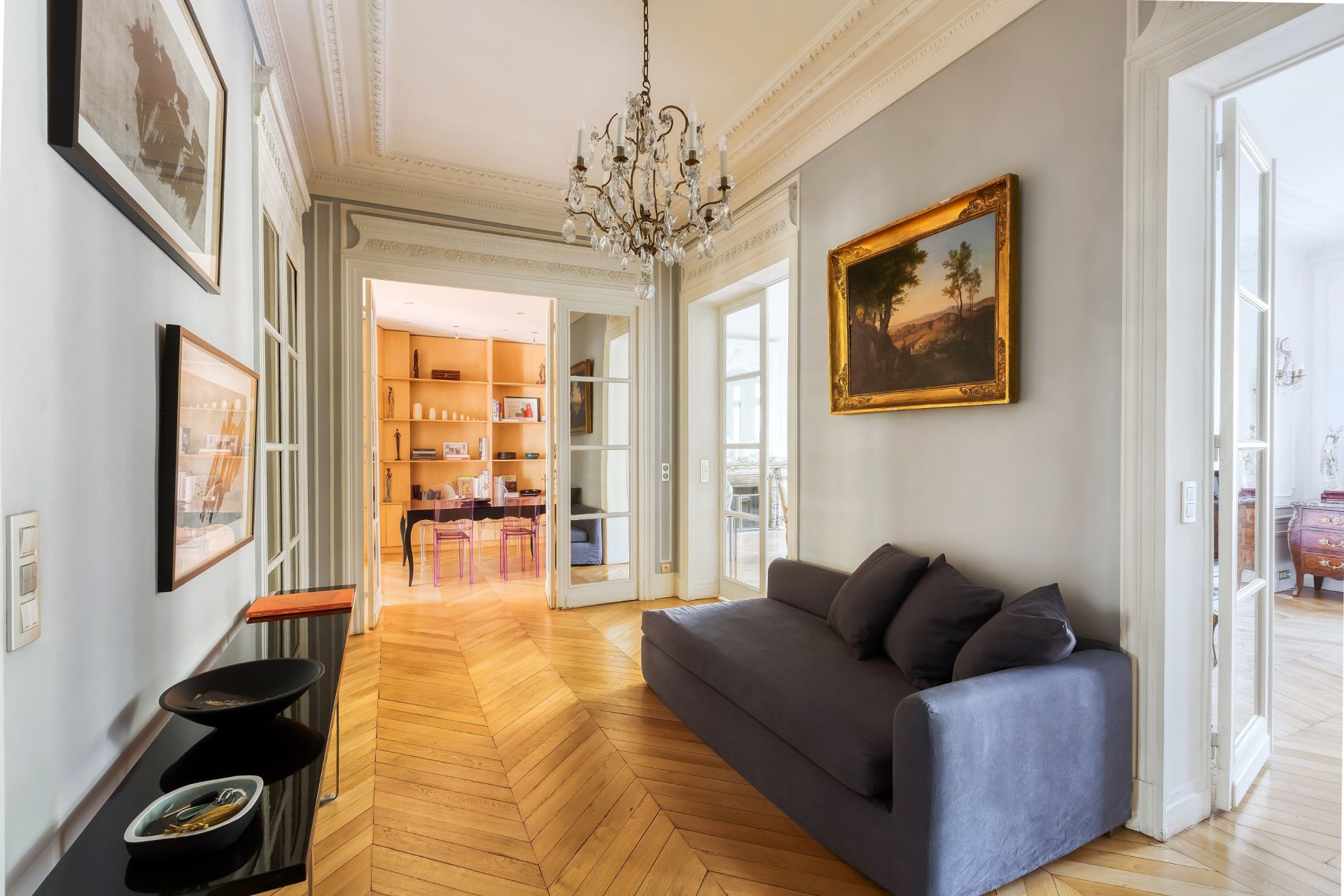 luxury apartment 5 Rooms for sale on PARIS (75007)