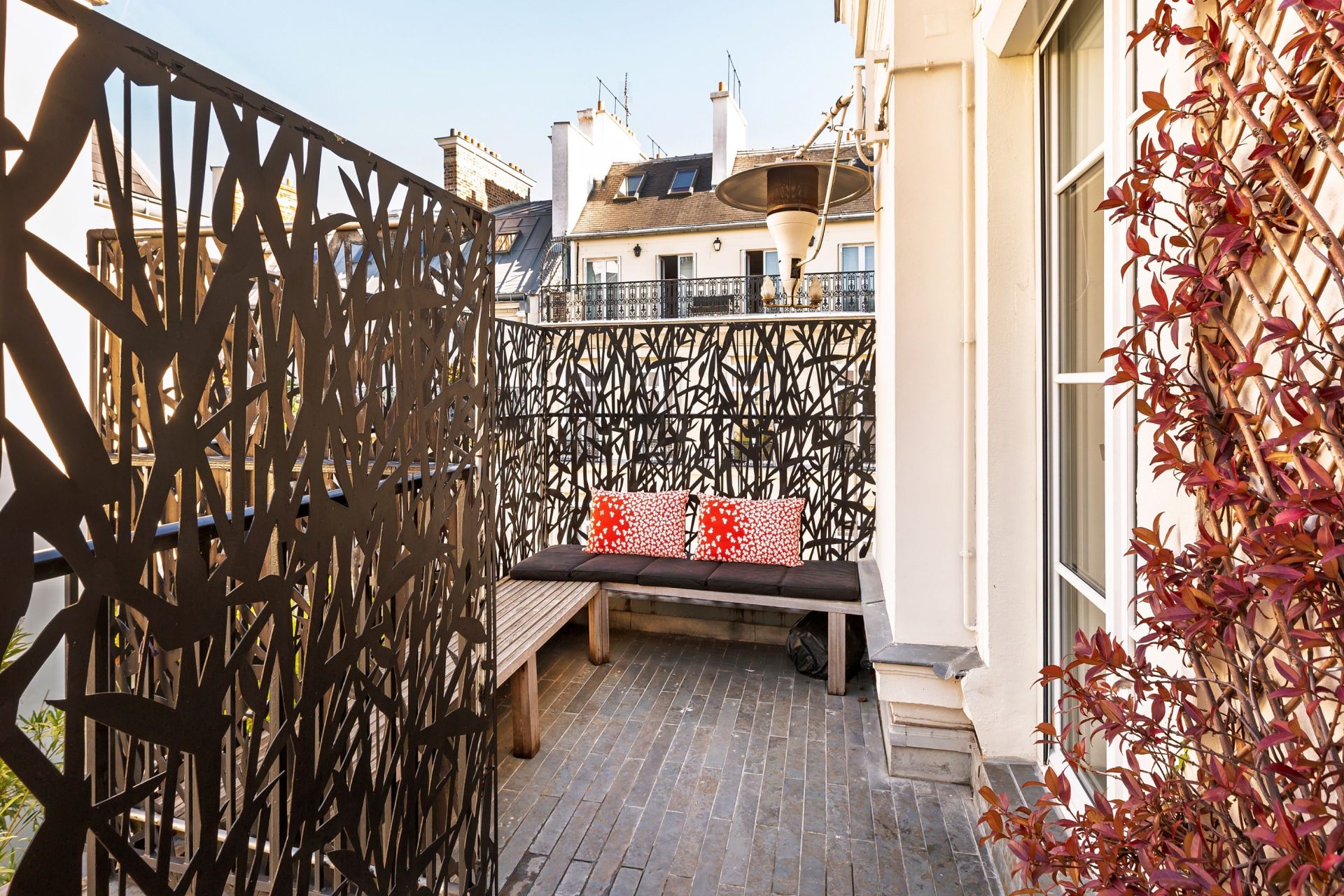 luxury apartment 5 Rooms for sale on PARIS (75007)