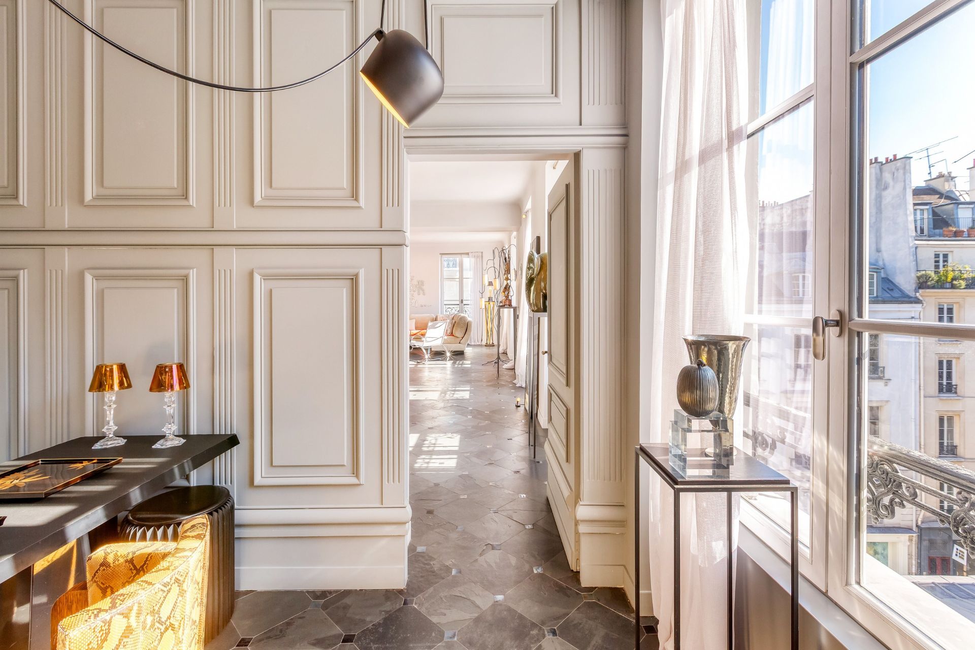 luxury apartment 5 Rooms for sale on PARIS (75007)