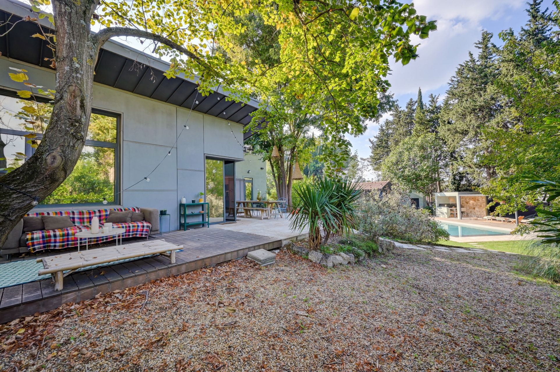 luxury house 8 Rooms for sale on AIX EN PROVENCE (13100)