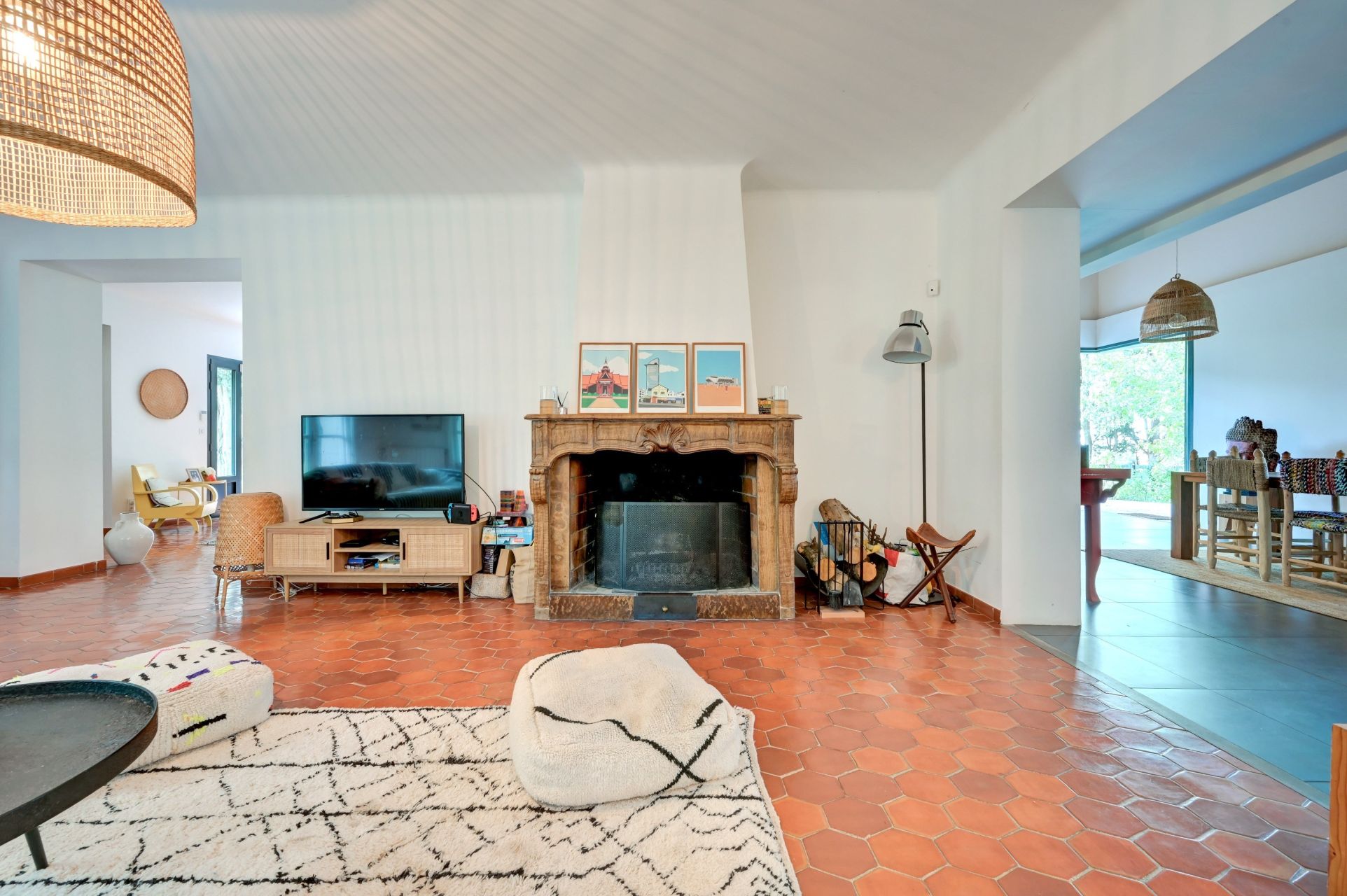 luxury house 8 Rooms for sale on AIX EN PROVENCE (13100)