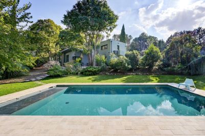 Sale Luxury house Aix-en-Provence 8&nbsp;Rooms 300&nbsp;m²