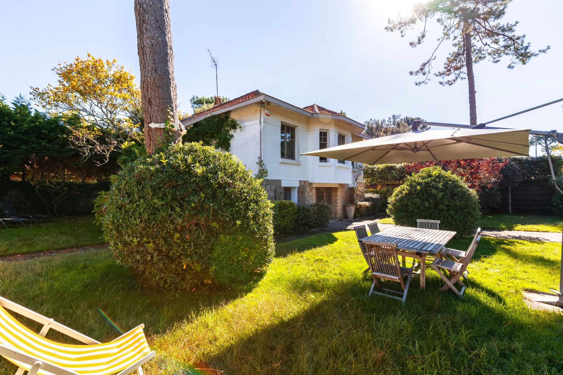 luxury house 5 Rooms for sale on PYLA SUR MER (33115)