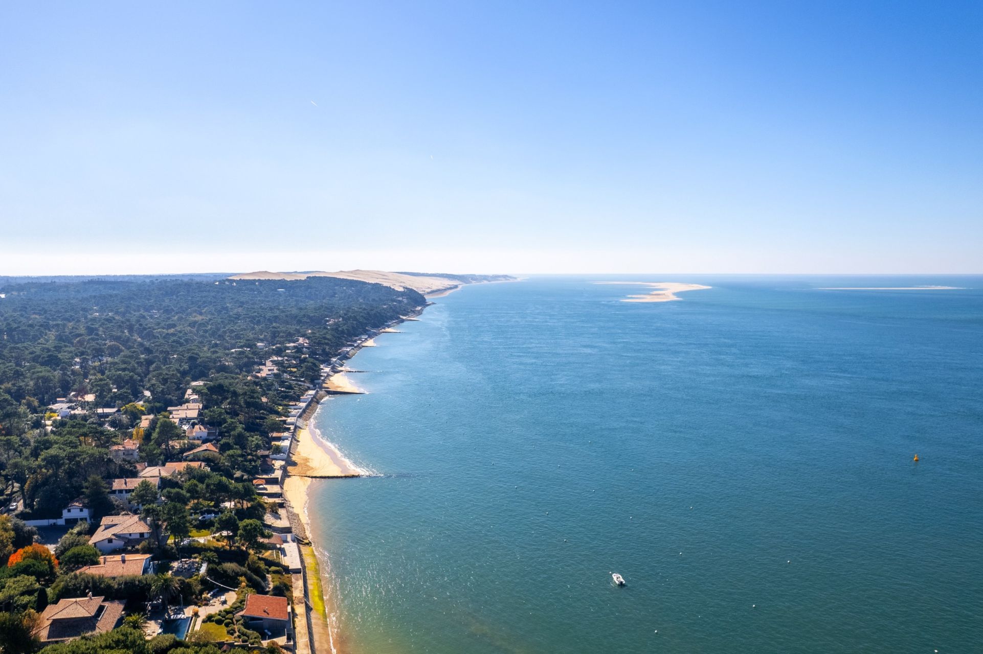 luxury house 5 Rooms for sale on PYLA SUR MER (33115)