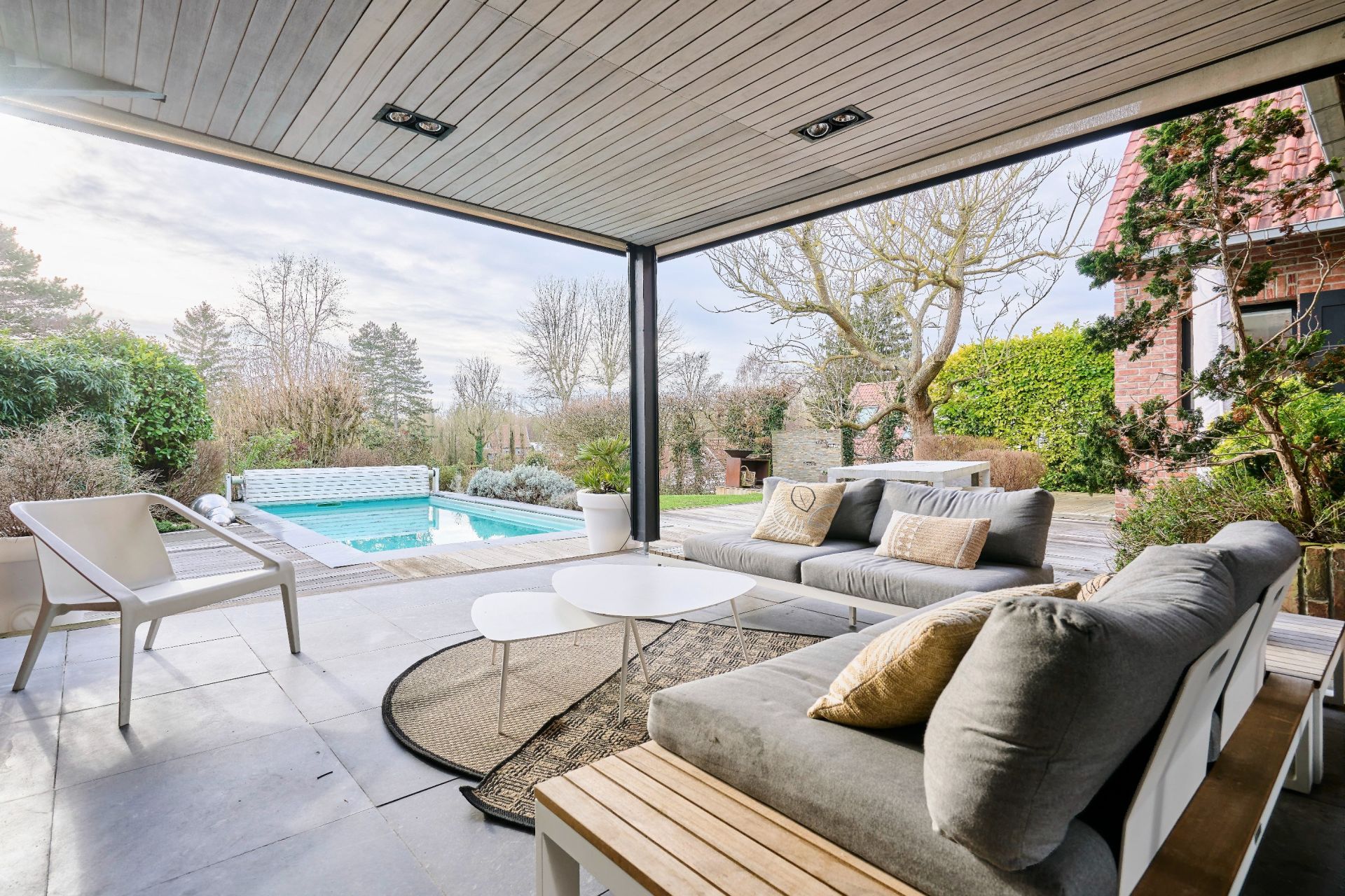 luxury house 12 Rooms for sale on GRUSON (59152)