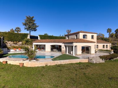 Sale Luxury villa Vallauris 5&nbsp;Rooms 213&nbsp;m²