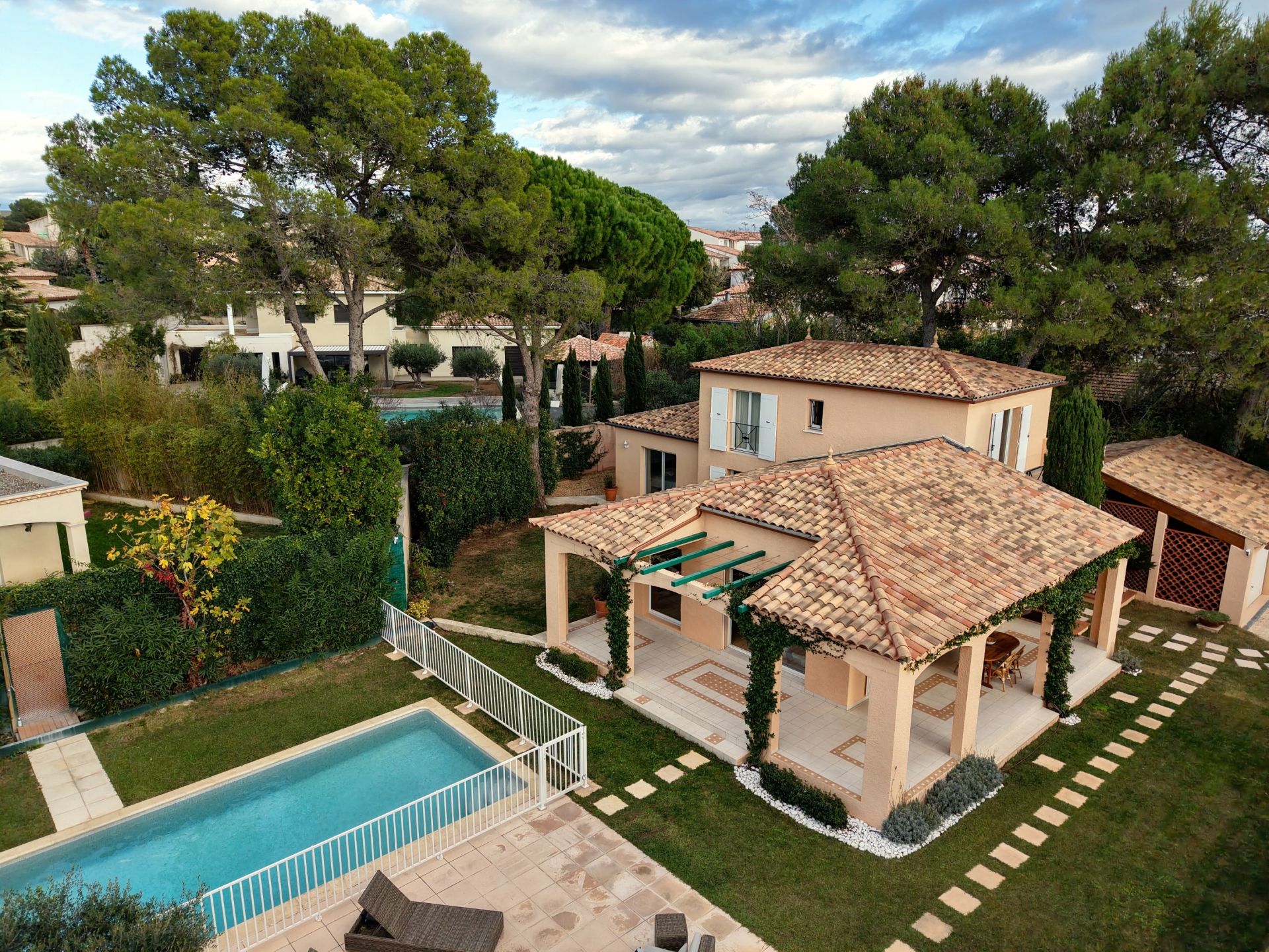 luxury house 5 Rooms for sale on CASTELNAU LE LEZ (34170)