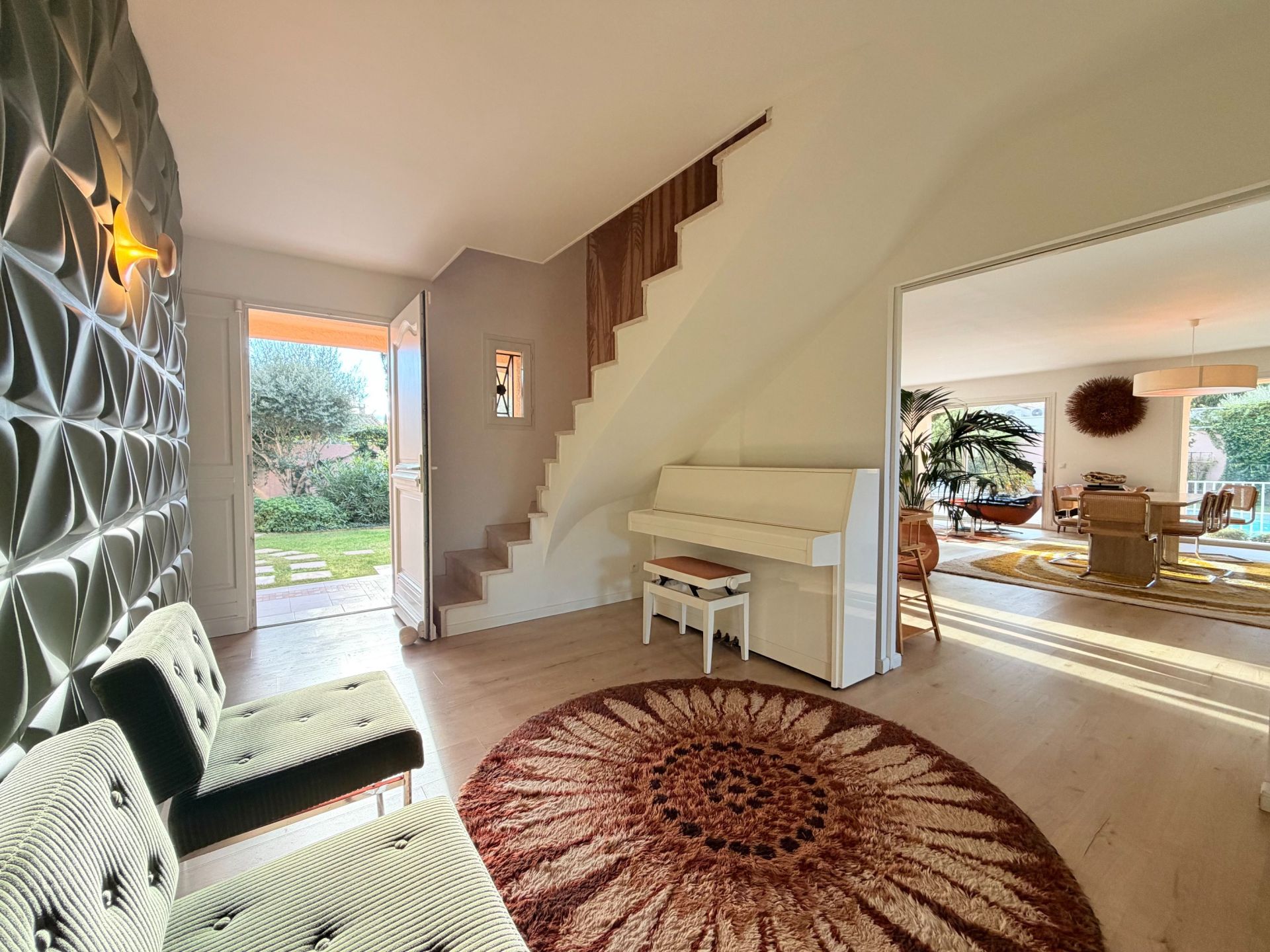 luxury house 5 Rooms for sale on CASTELNAU LE LEZ (34170)