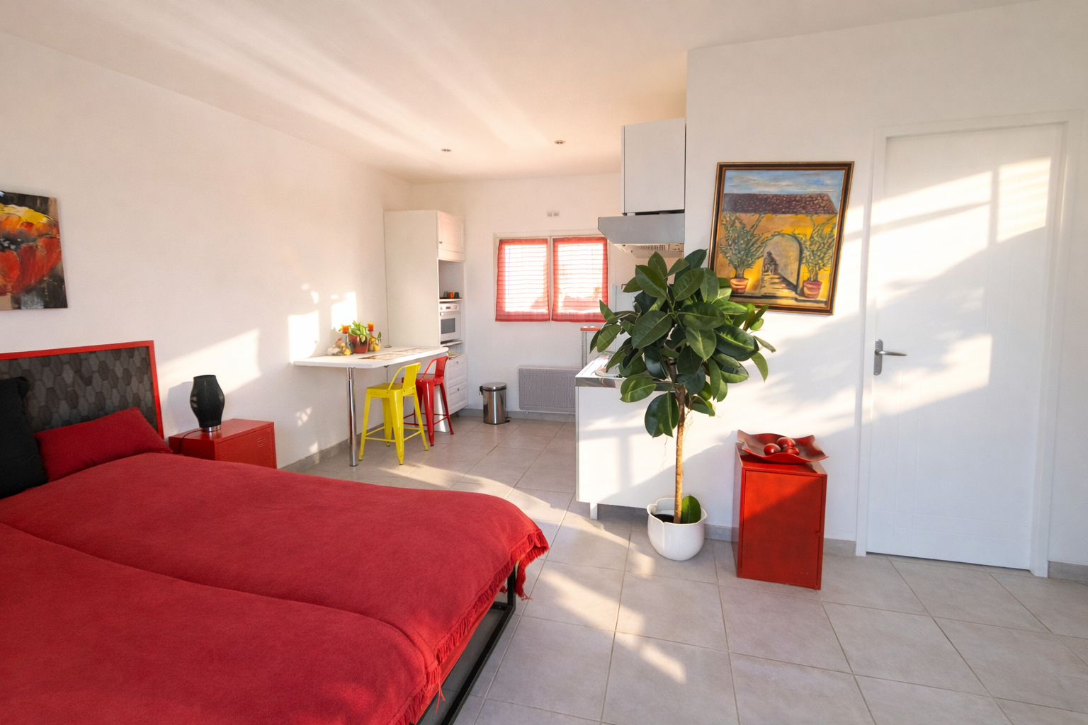 luxury house 4 Rooms for sale on NARBONNE (11100)