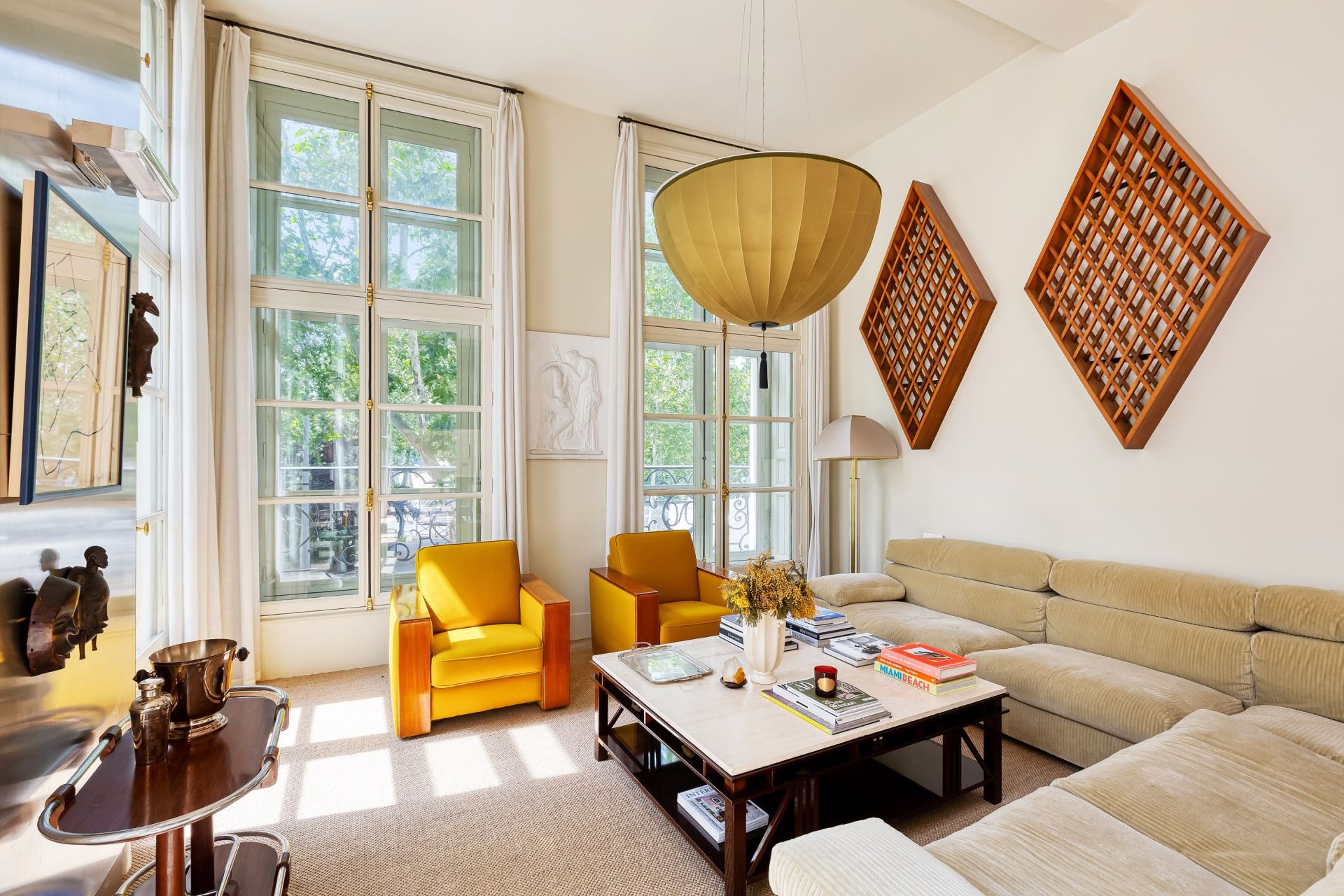 luxury apartment 4 Rooms for sale on PARIS (75004)