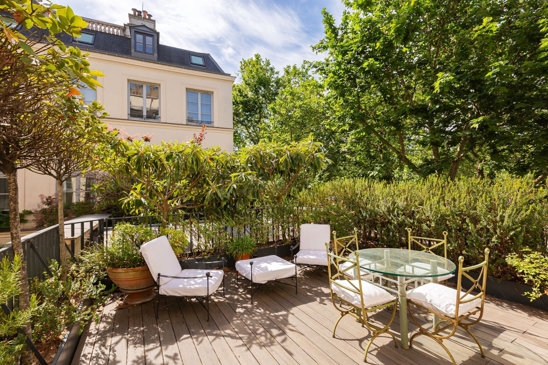 luxury apartment 4 Rooms for sale on PARIS (75004)