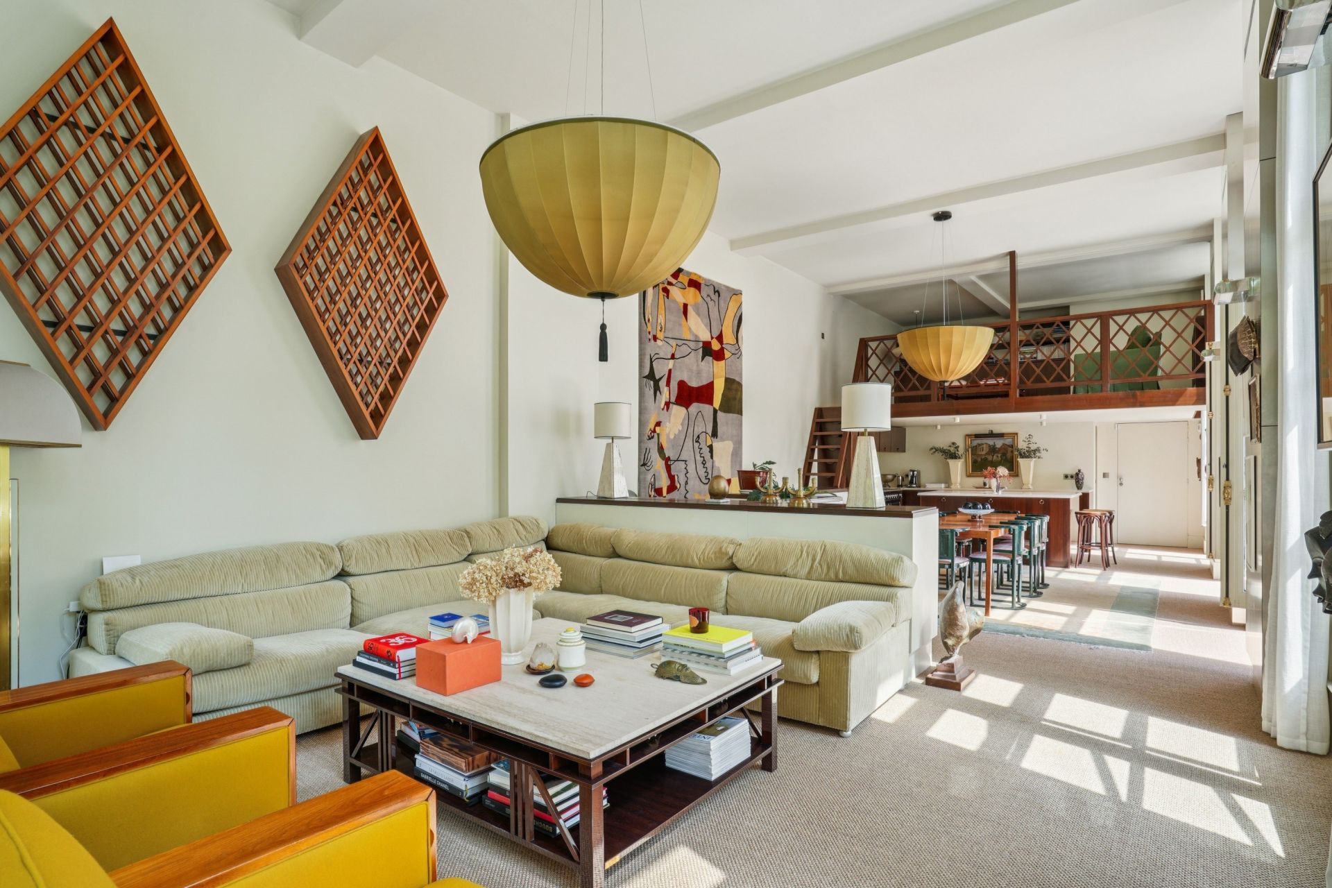 luxury apartment 4 Rooms for sale on PARIS (75004)