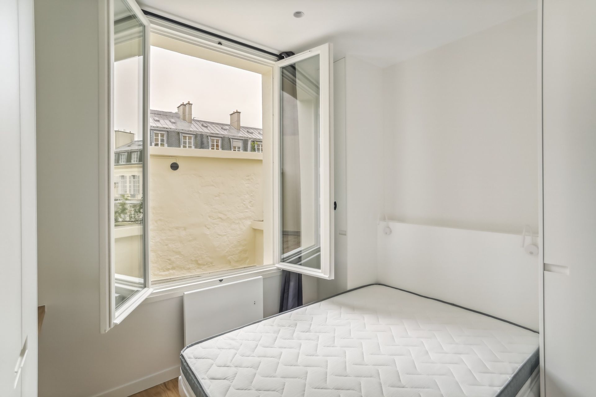 luxury apartment 2 Rooms for sale on PARIS (75007)