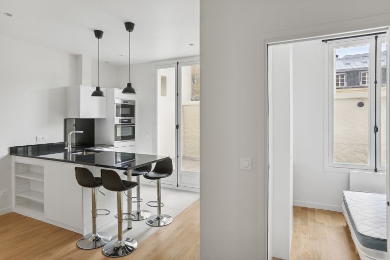 luxury apartment 2 Rooms for sale on PARIS (75007)