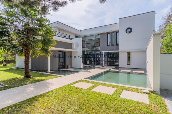 Sale Luxury house Croix 11&nbsp;Rooms 400&nbsp;m²