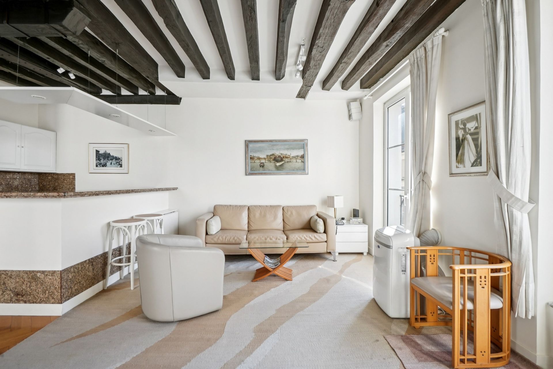 luxury apartment 2 Rooms for sale on PARIS (75001)