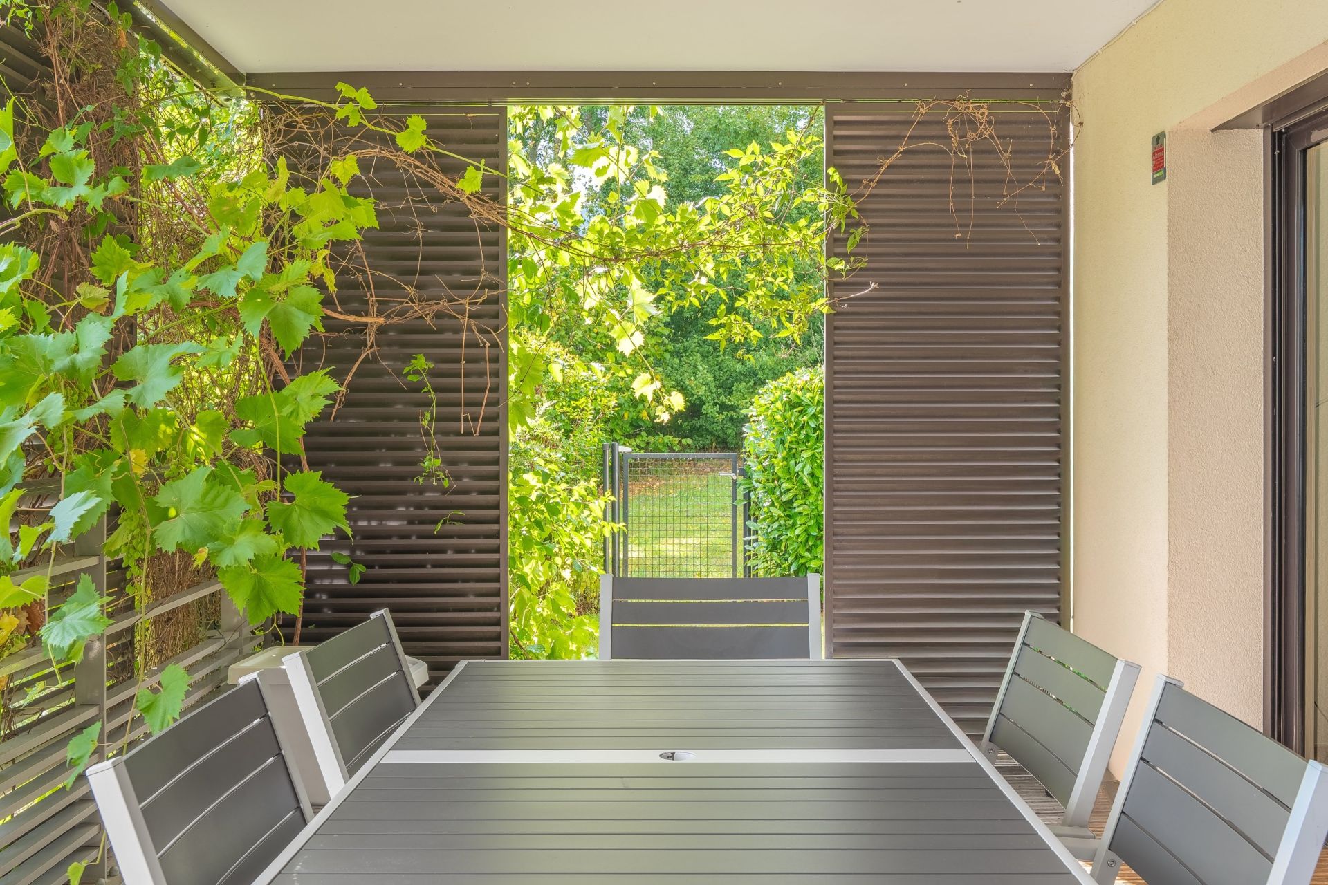 luxury apartment 4 Rooms for sale on DIVONNE LES BAINS (01220)
