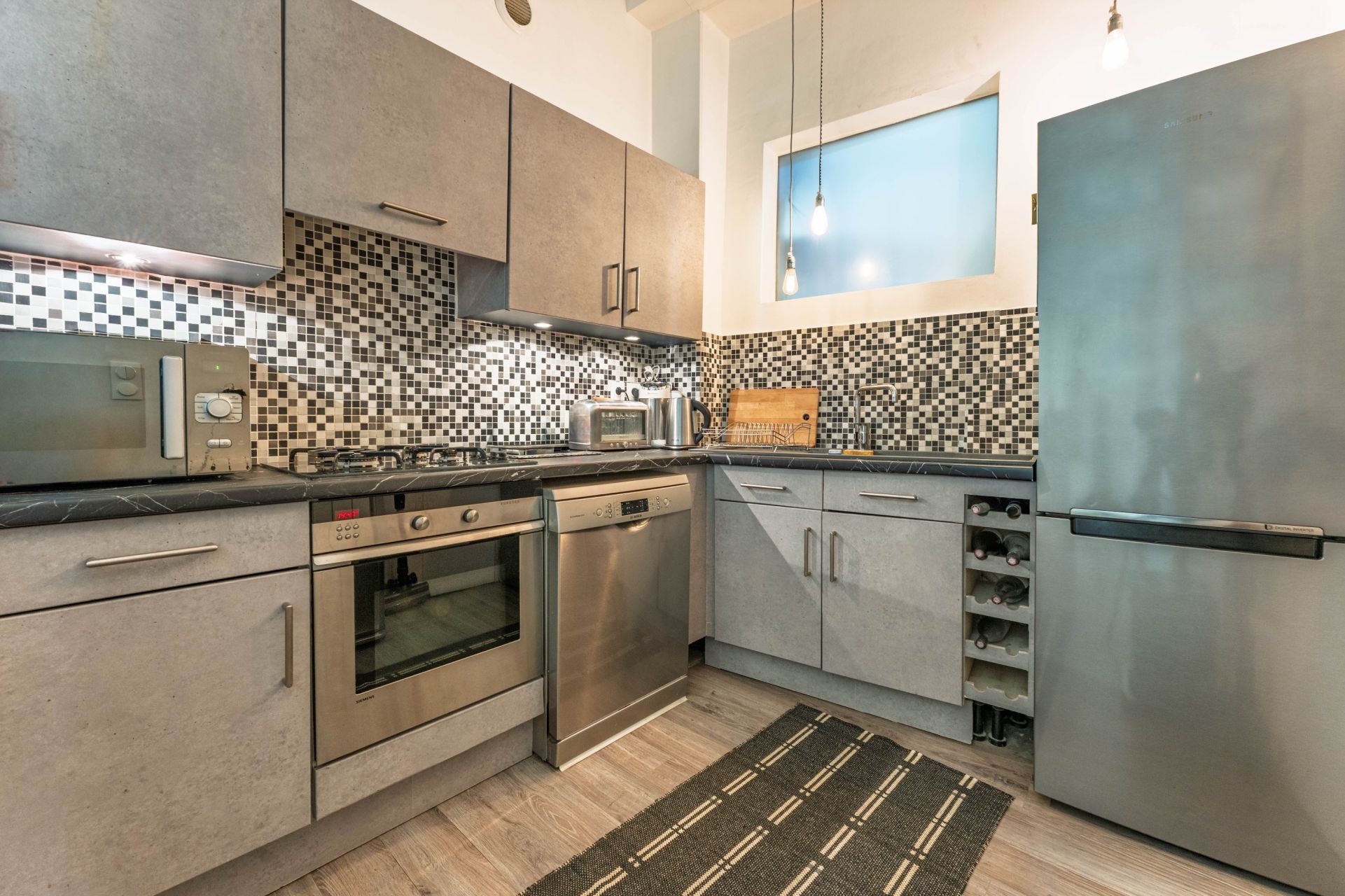 luxury apartment 4 Rooms for sale on MONTPELLIER (34000)