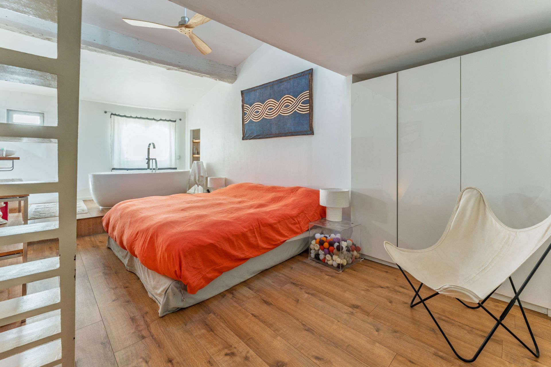 luxury apartment 4 Rooms for sale on MONTPELLIER (34000)