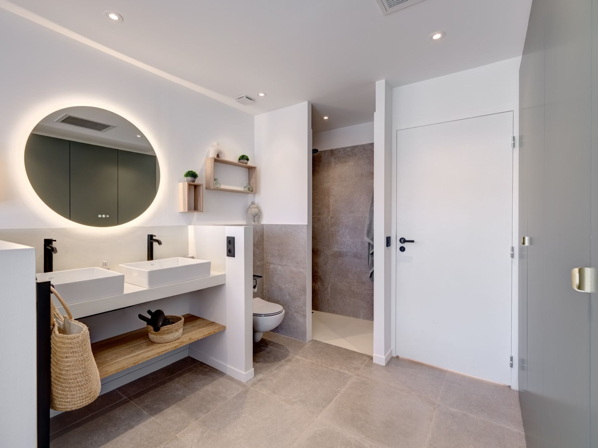 villa de luxe 8 Pièces en vente sur LES ISSAMBRES (83380)