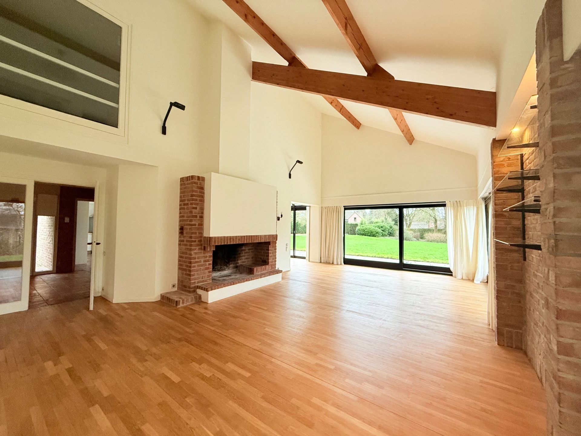 maison de luxe 7 Pièces en location sur CROIX (59170)