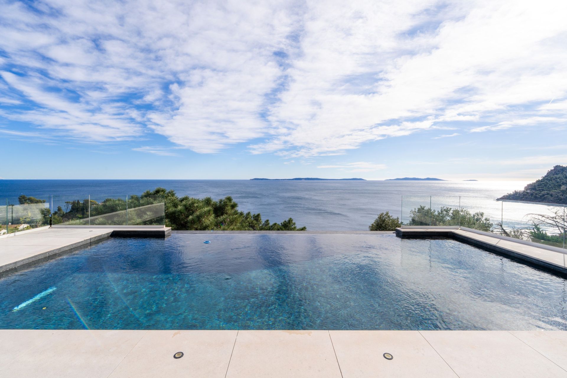 luxury house 5 Rooms for sale on RAYOL CANADEL SUR MER (83820)