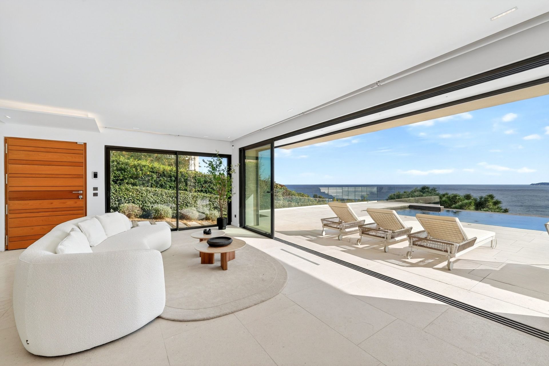 maison de luxe 5 Pièces en vente sur RAYOL CANADEL SUR MER (83820)