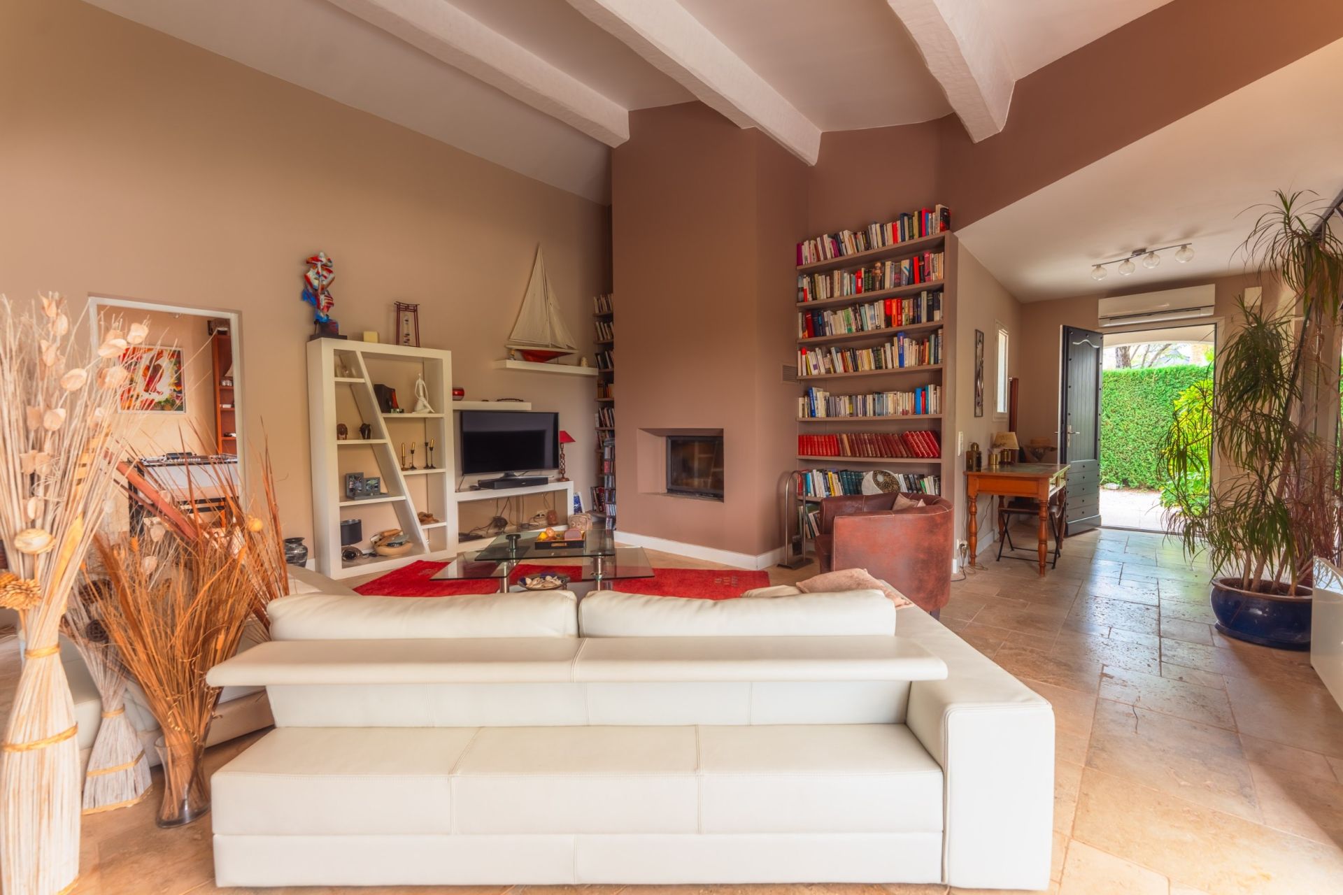 luxury house 5 Rooms for sale on LE CASTELLET (83330)