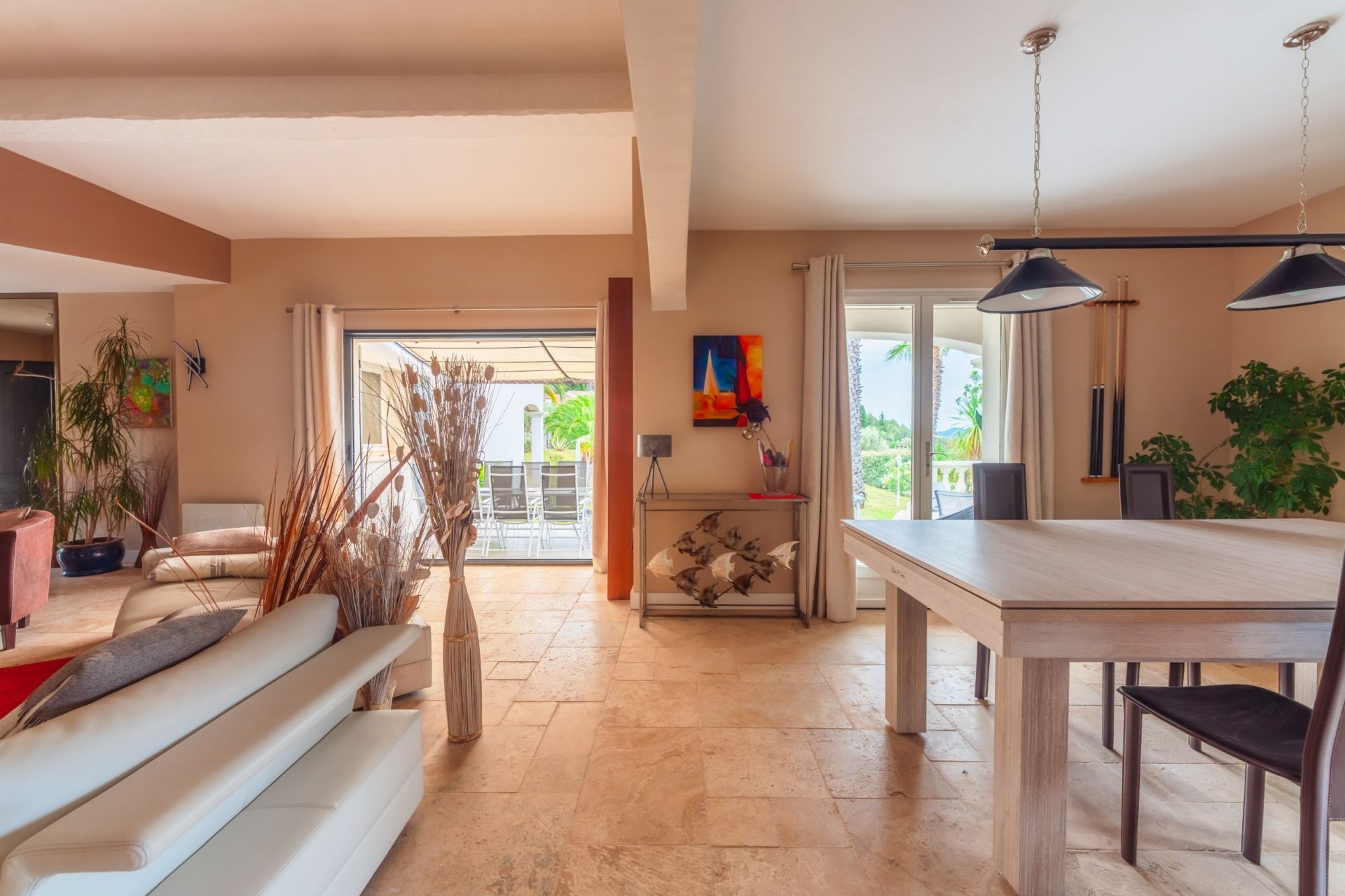 luxury house 5 Rooms for sale on LE CASTELLET (83330)