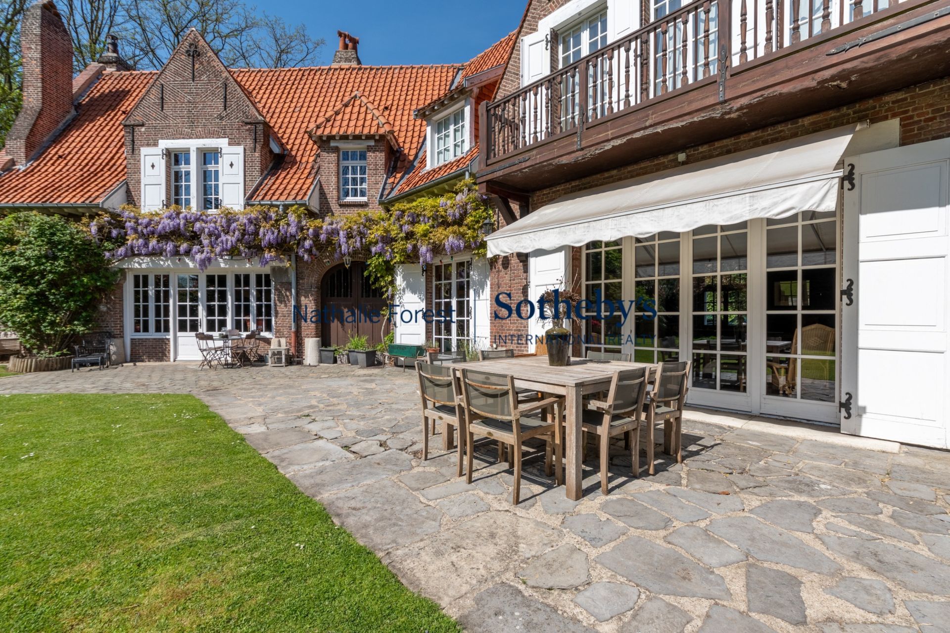 maison de luxe 14 Pièces en vente sur CROIX (59170)