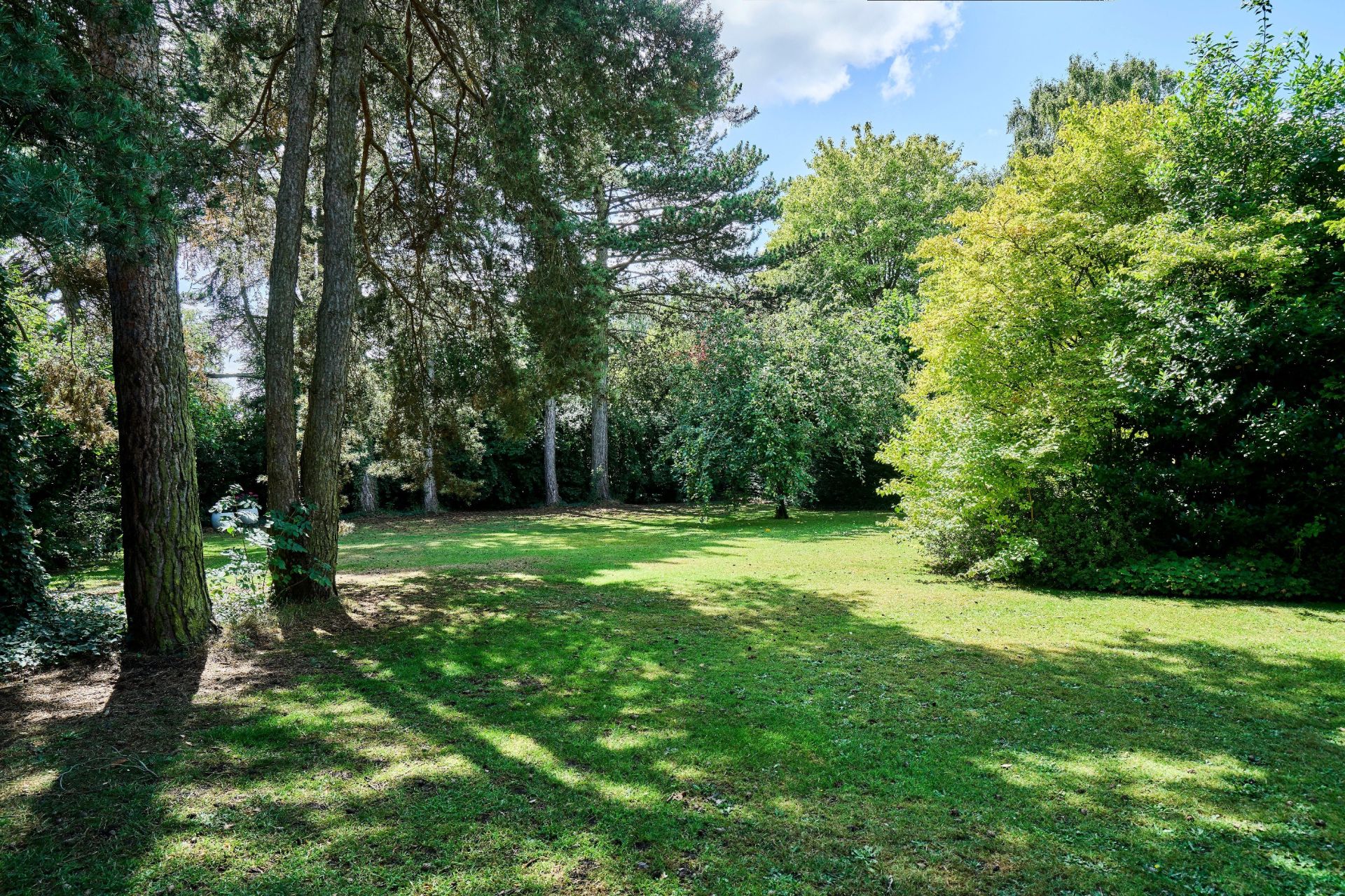 luxury house 9 Rooms for sale on MARCQ EN BAROEUL (59700)